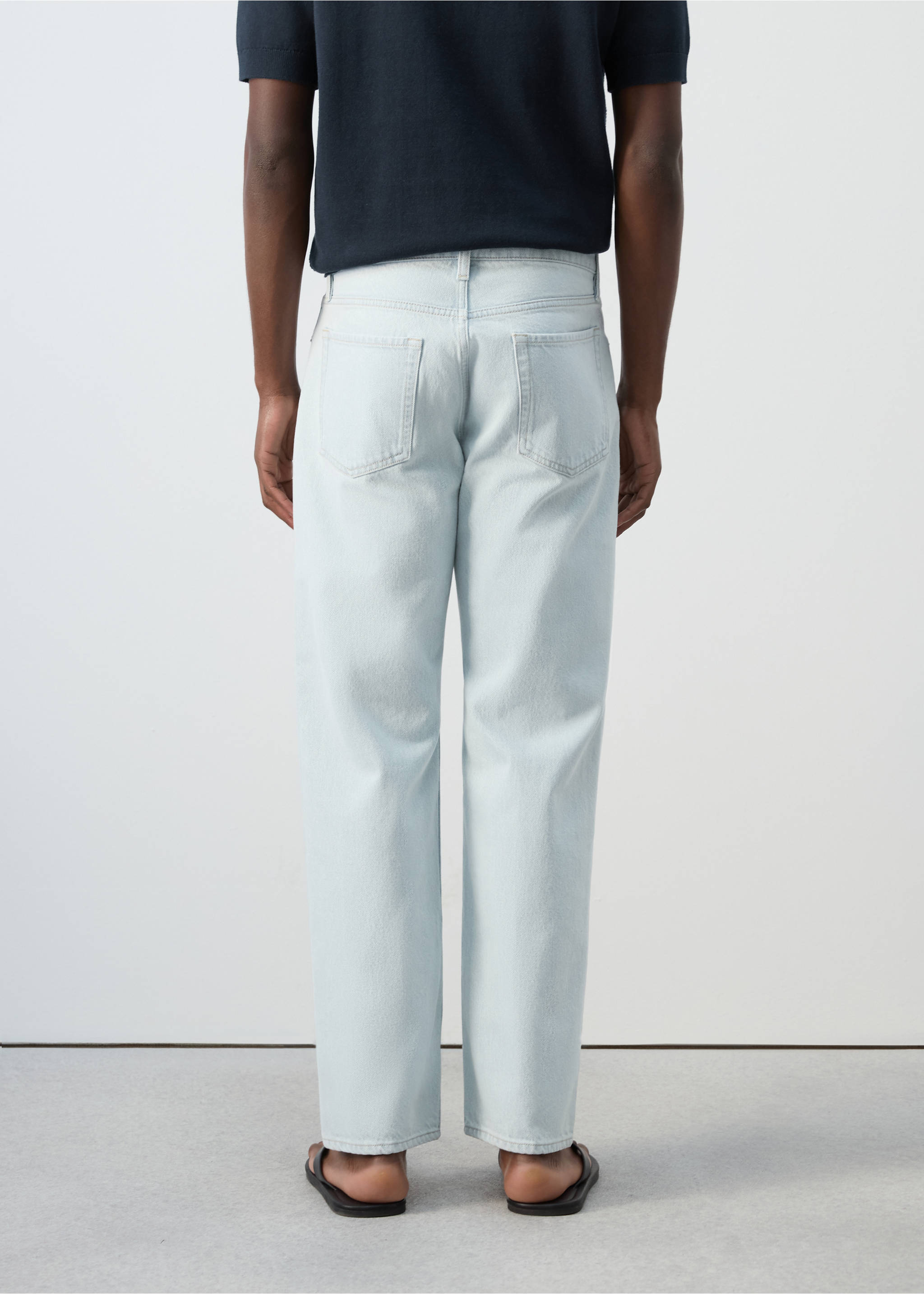 100% cotton regular fit jeans - Reverse of the article, Bleach Blue. Ref: 27009209-00.