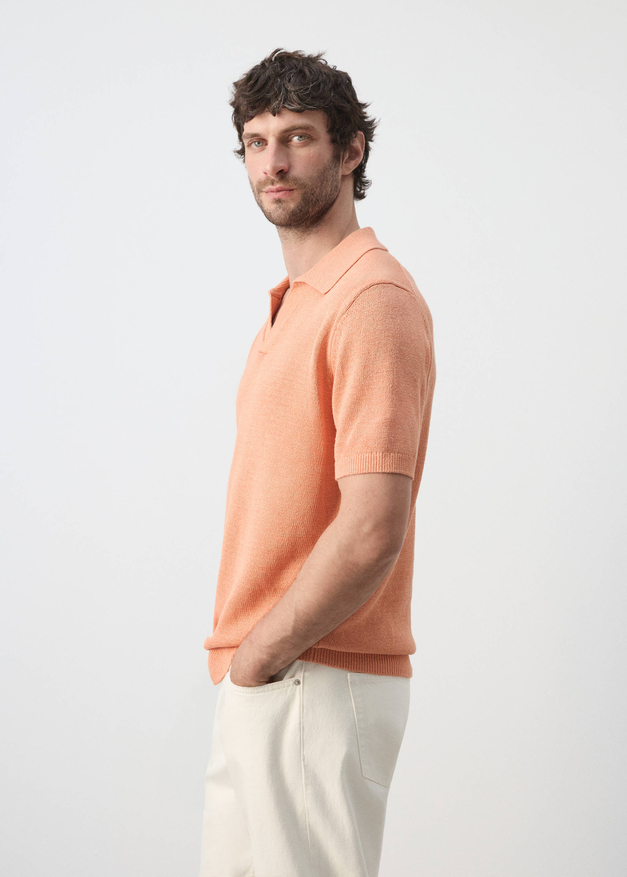 Cotton polo shirt with microstructure - Details of the article 2