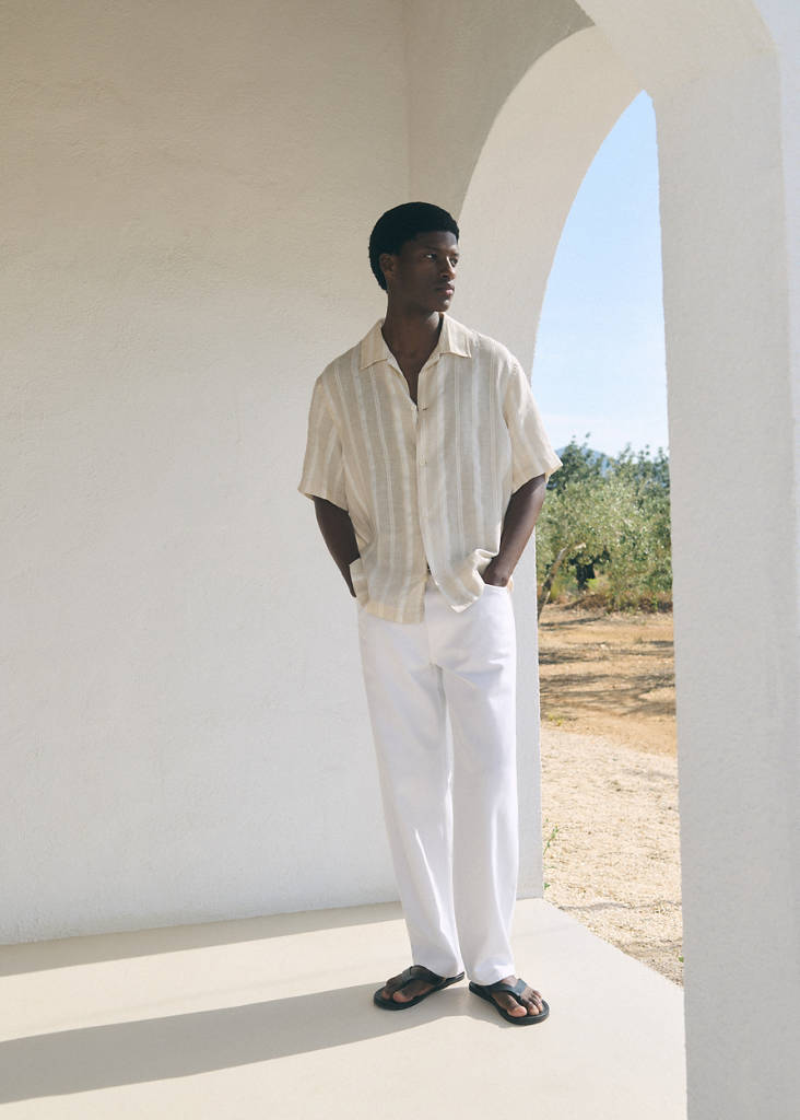 Striped linen shirt with a bowling collar — Beige