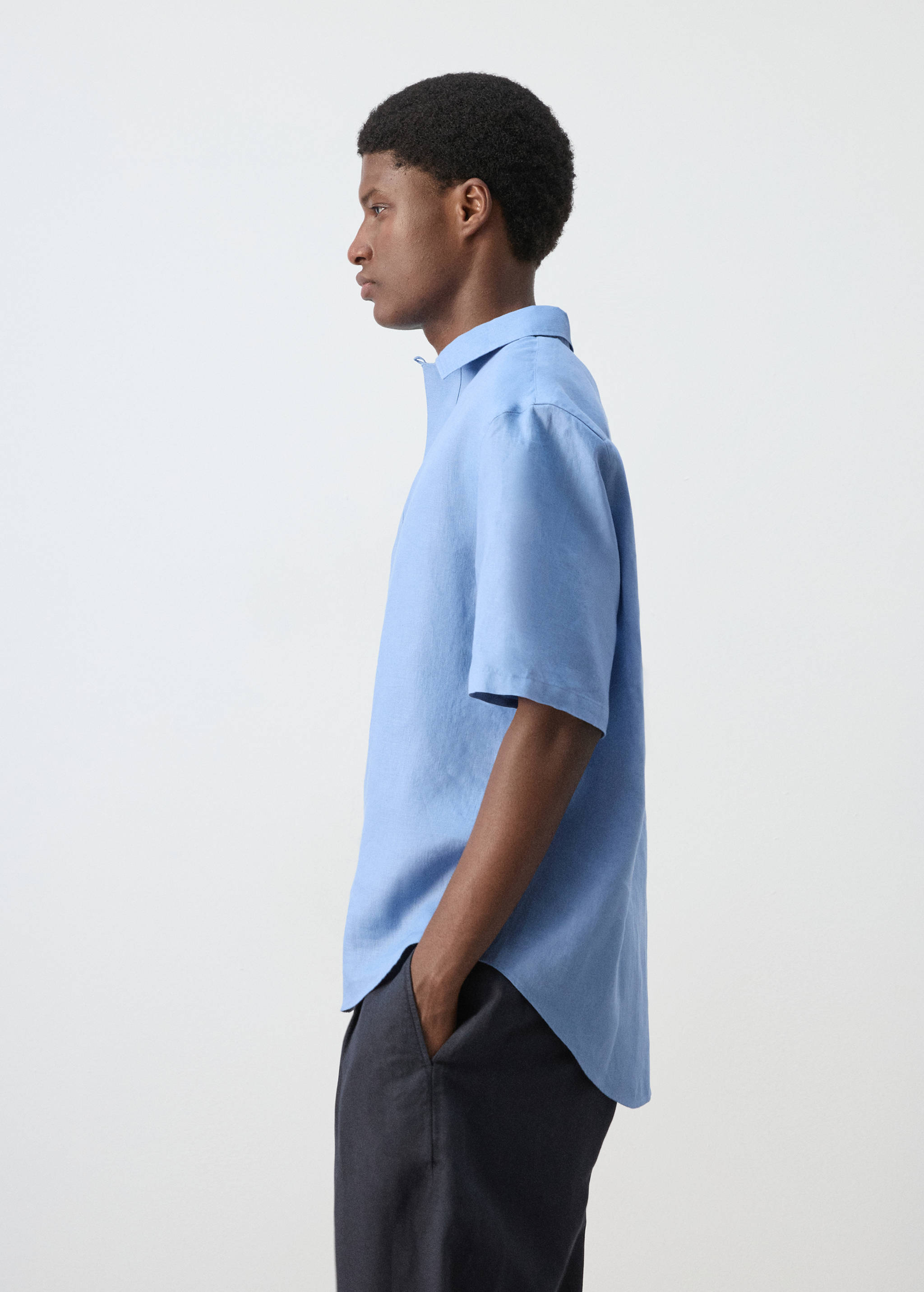 Camisa 100% linho de manga curta - Pormenor do artigo 2