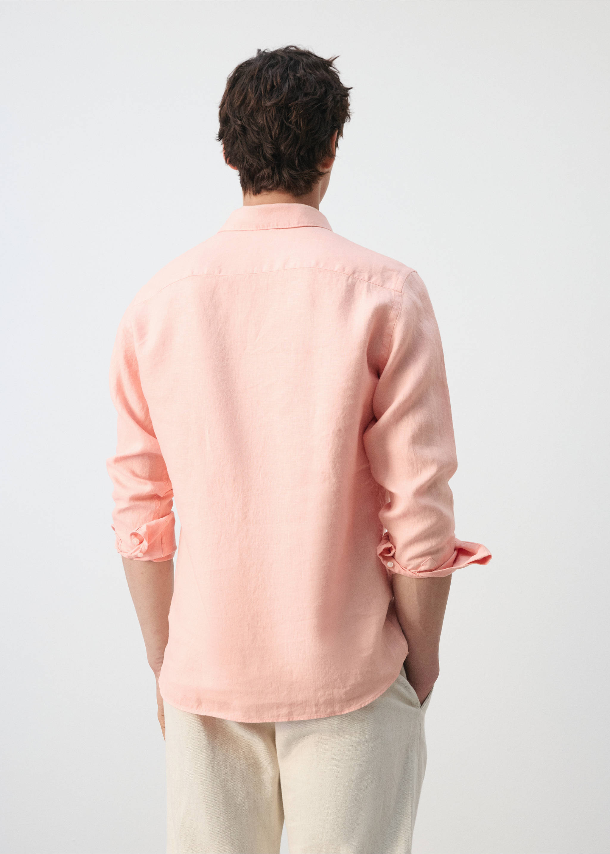 قميص 100% من الكتان منتظم - الجهة الخلفية للمنتج, سلموني. Ref: 27009214-00.