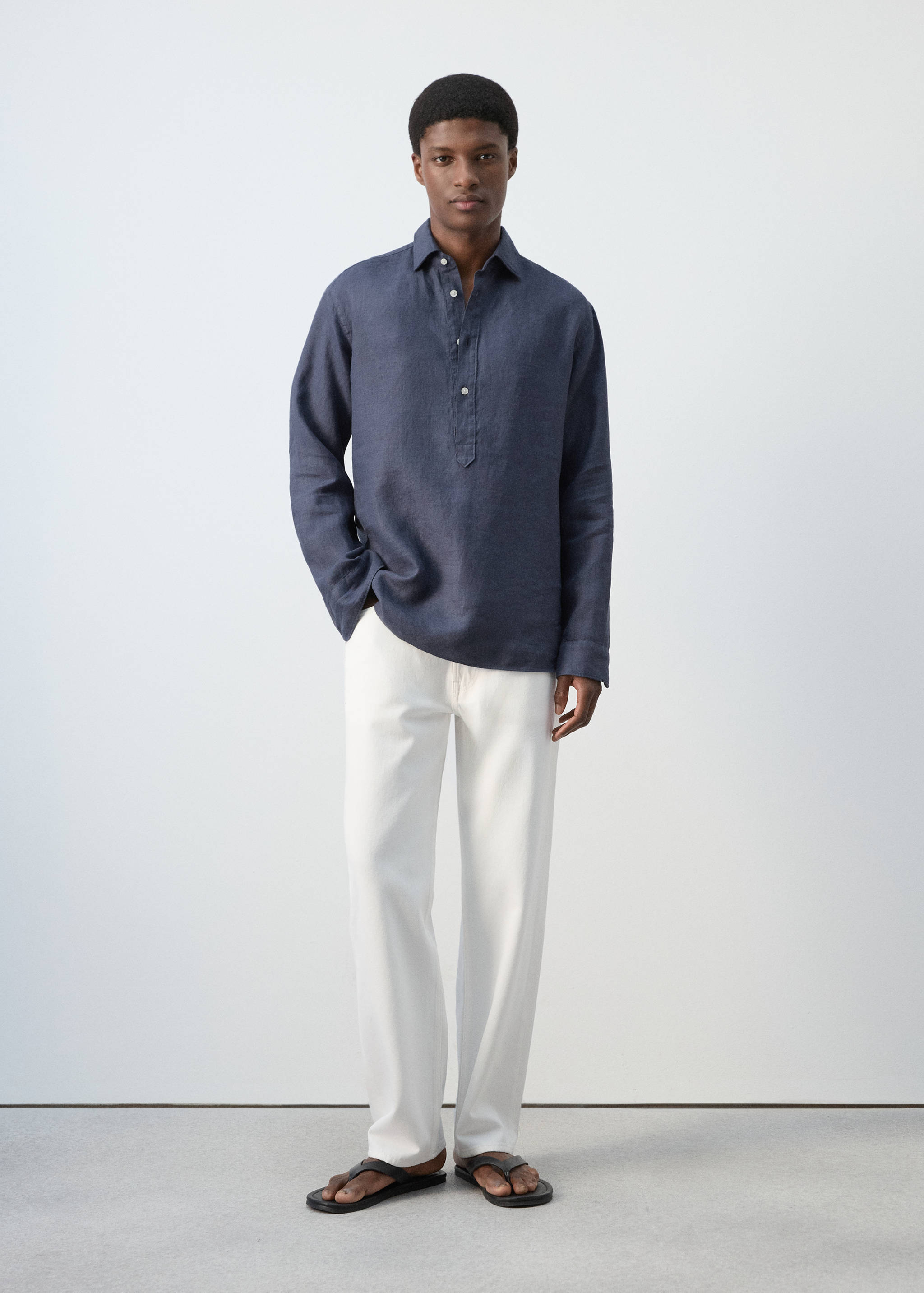 قميص 100% من الكتان منتظم - رؤية عامة