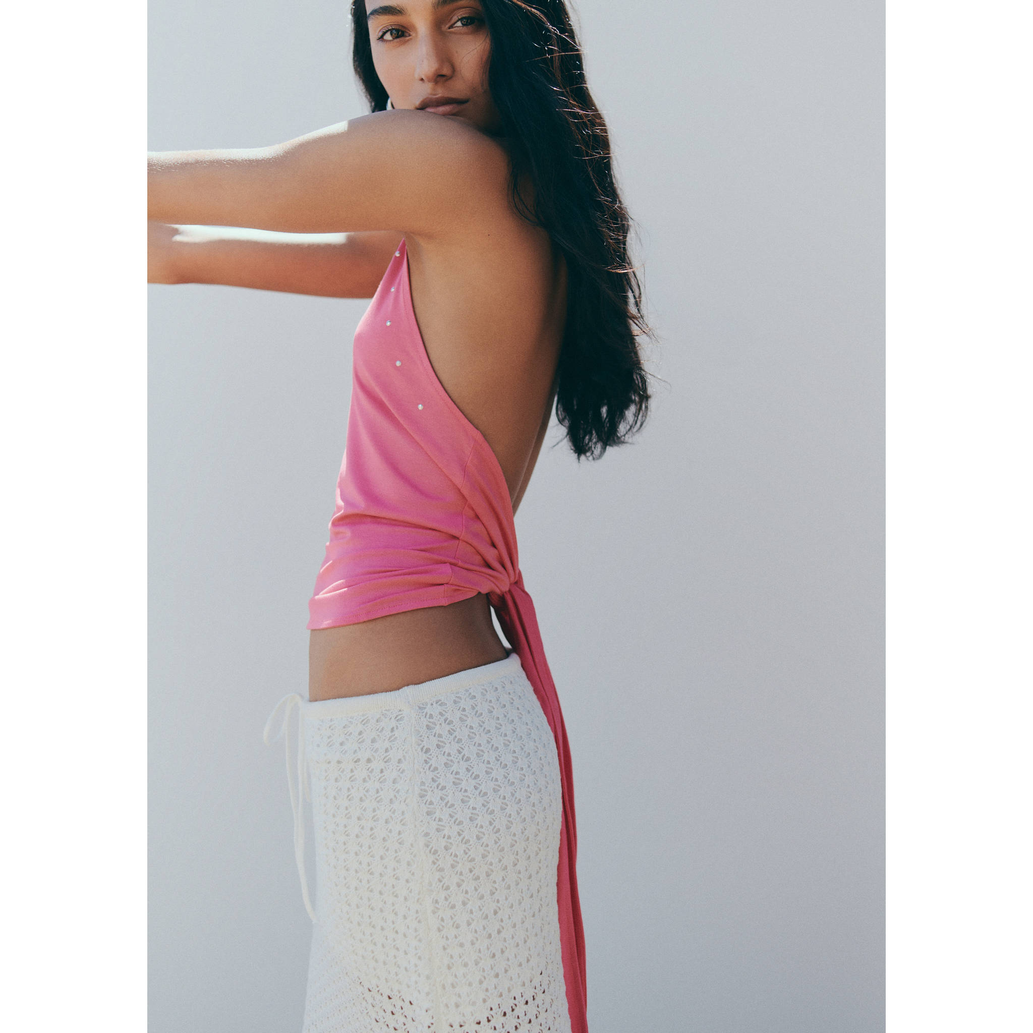 Open-back top with rhinestones - Details of the article 5