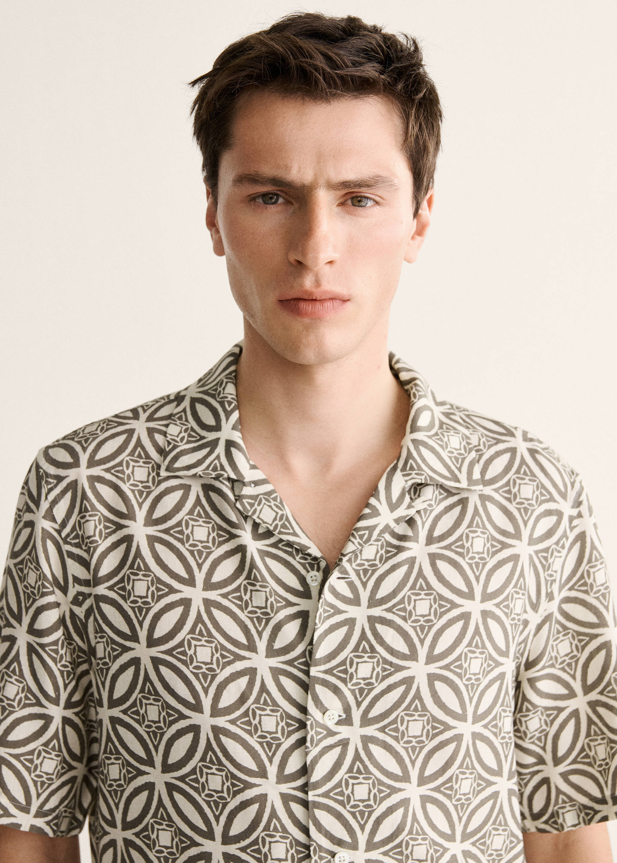 Printed bowling shirt - Details of the article 1