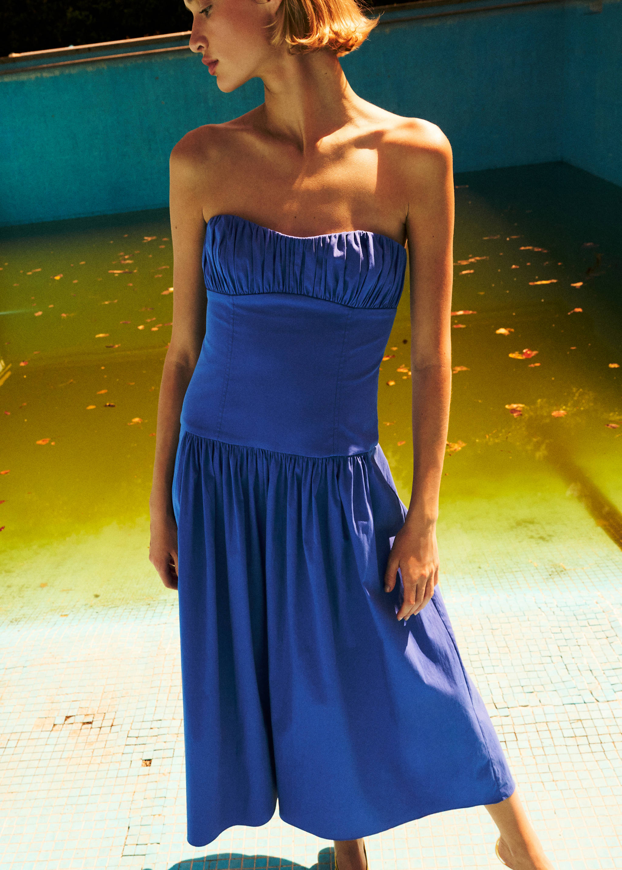 Vestido palabra de honor fruncido - Plano general, Azul. Ref: 27009220-00.