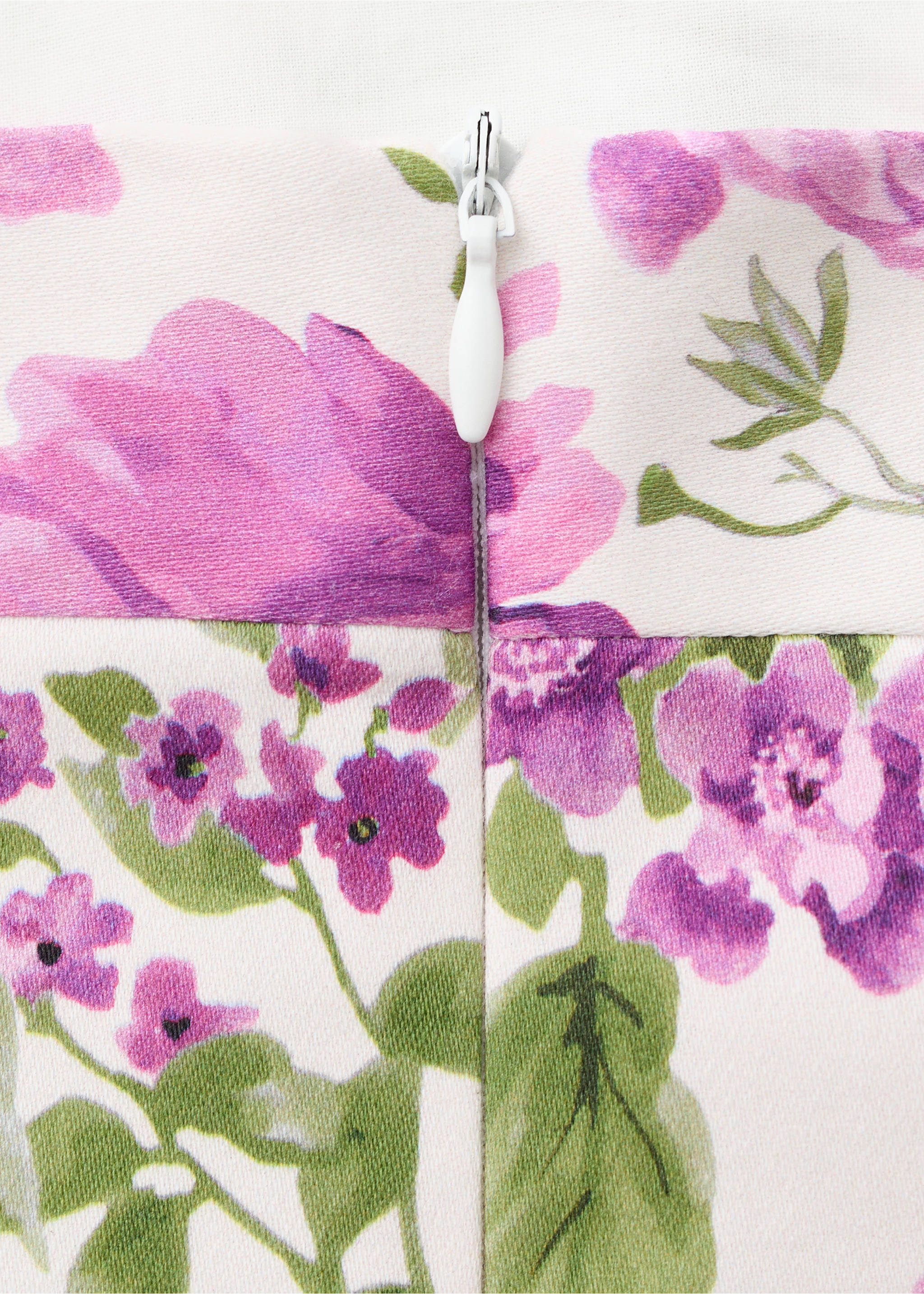 Floral-print halter dress - Details of the article 8, Lilac. Ref: 27009223-00.