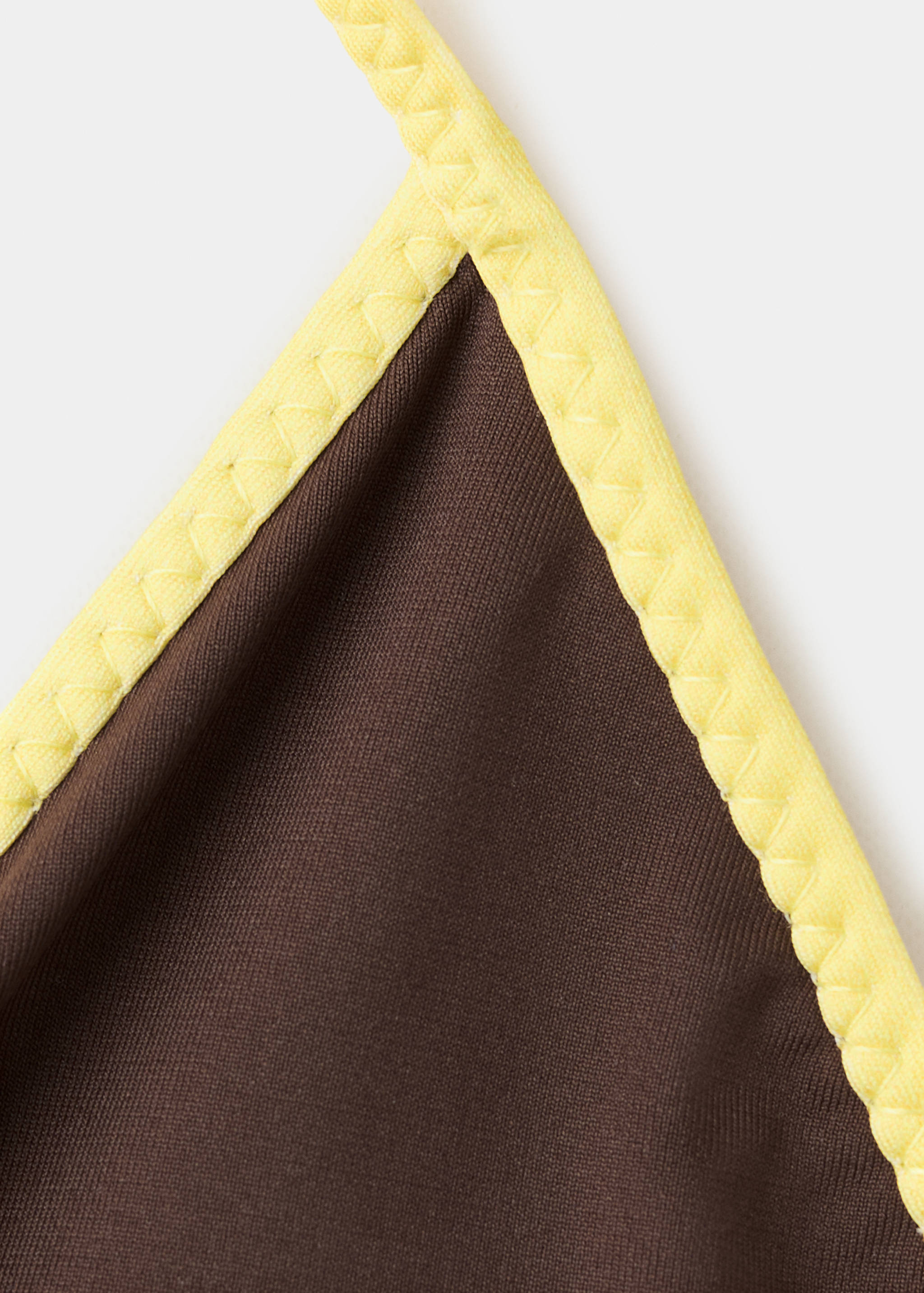 Bikini top with contrasting trim - Details of the article 8