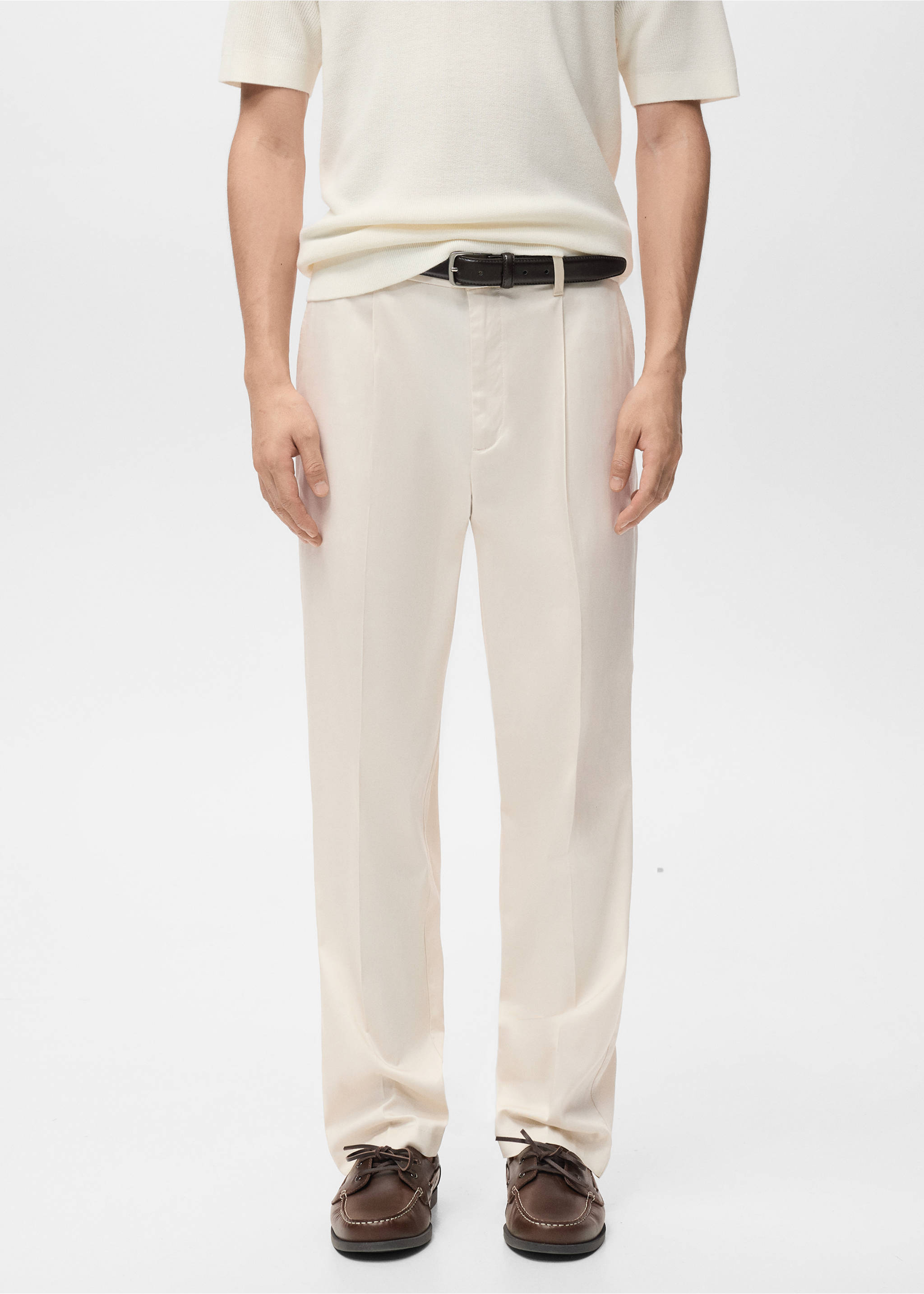 Струящиеся брюки regular fit с защипами - Средний план, Бежевый. Ref: 27011191-00.