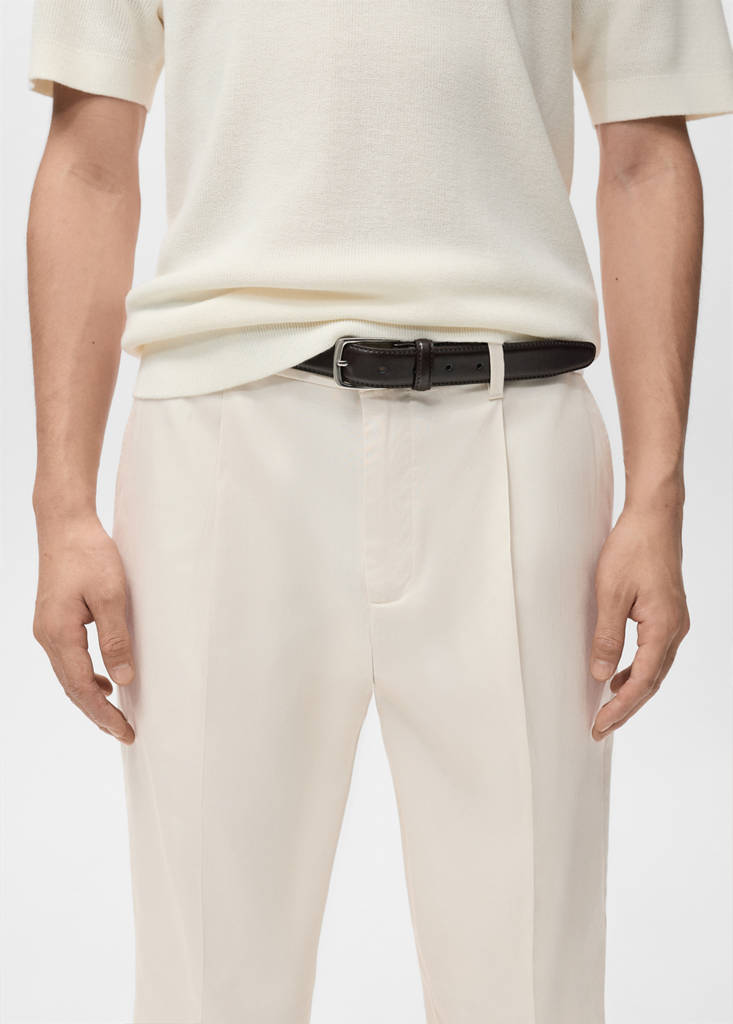 Regular-fit pleated flowy trousers — Beige