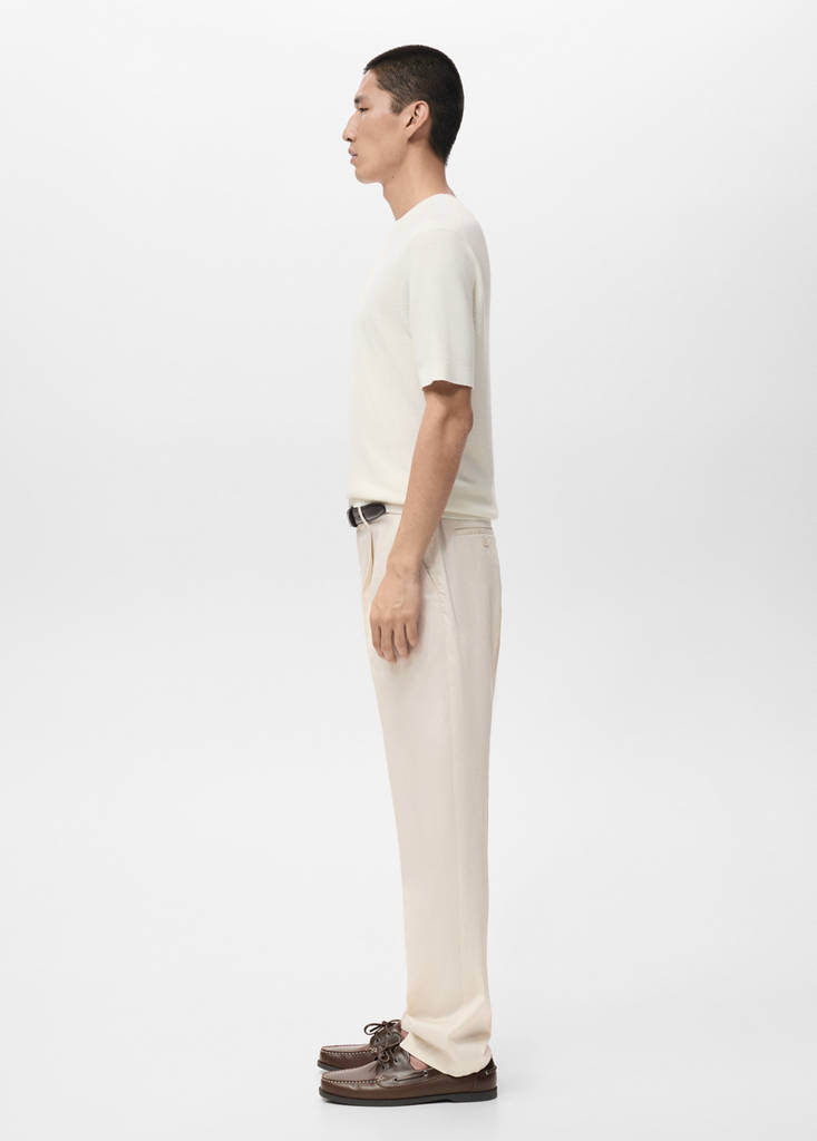 Regular-fit pleated flowy trousers — Beige