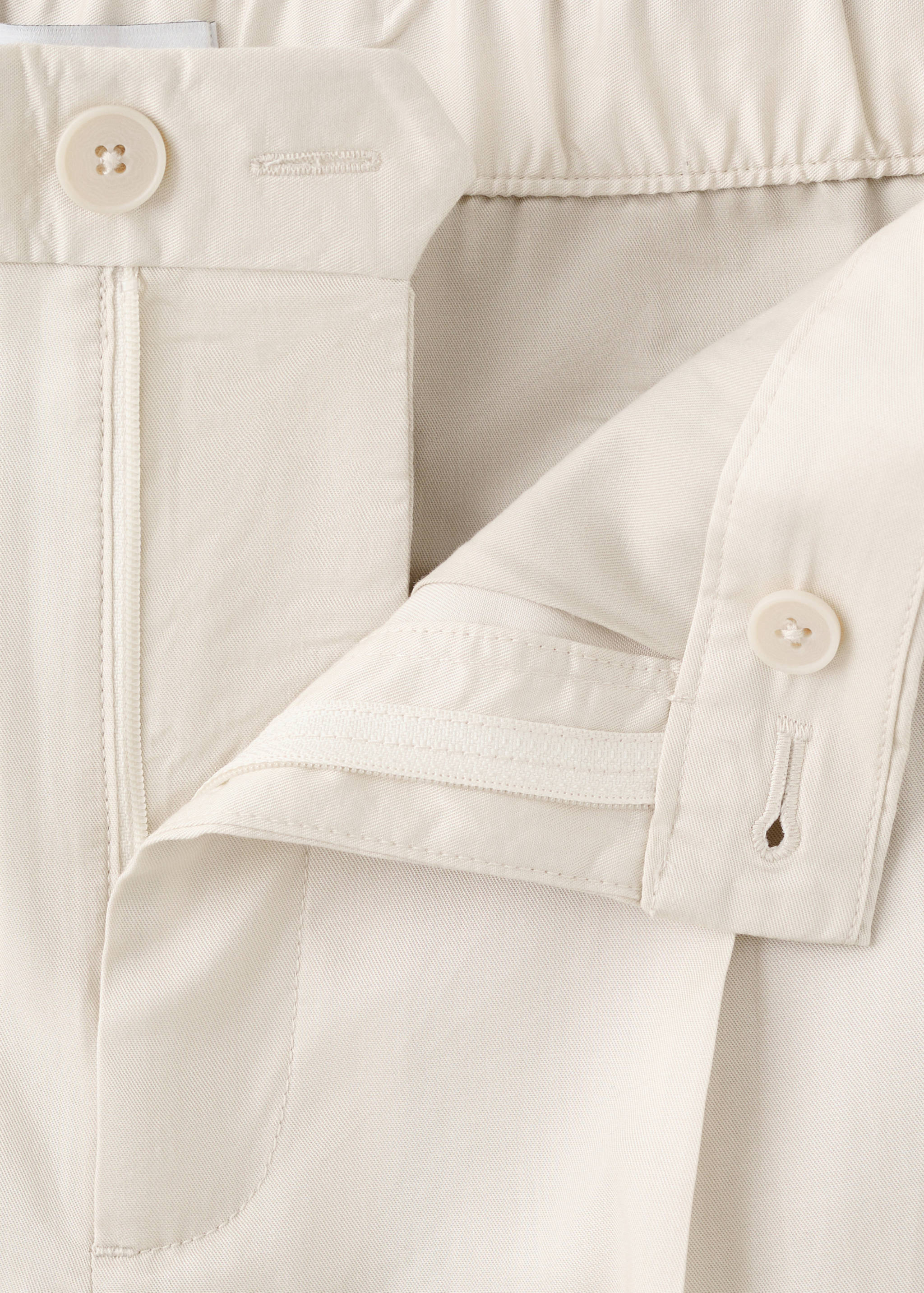 Regular-fit pleated flowy trousers - Details of the article 0