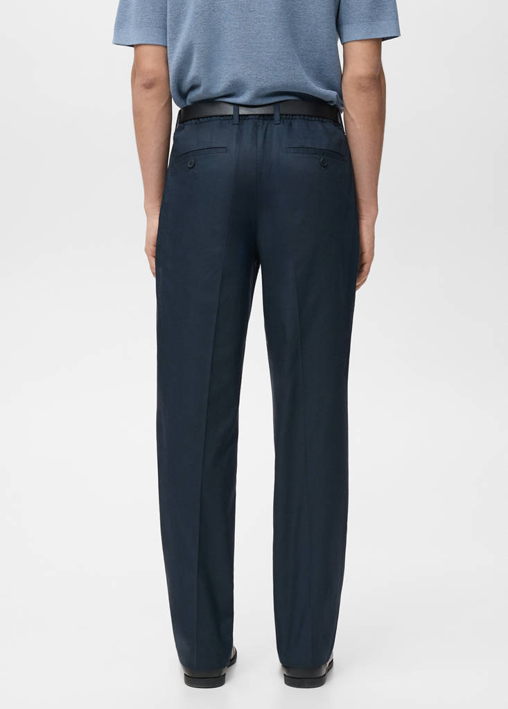 Regular-fit pleated flowy trousers — Navy