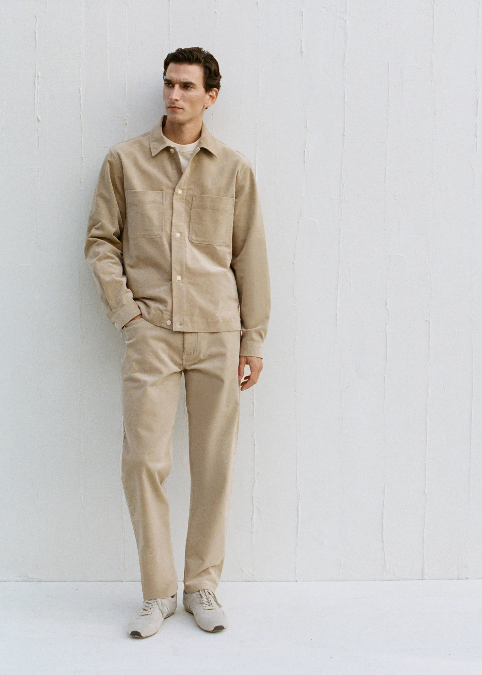 Corduroy regular-fit trousers - Details of the article 5, Sand. Ref: 27011192-00.