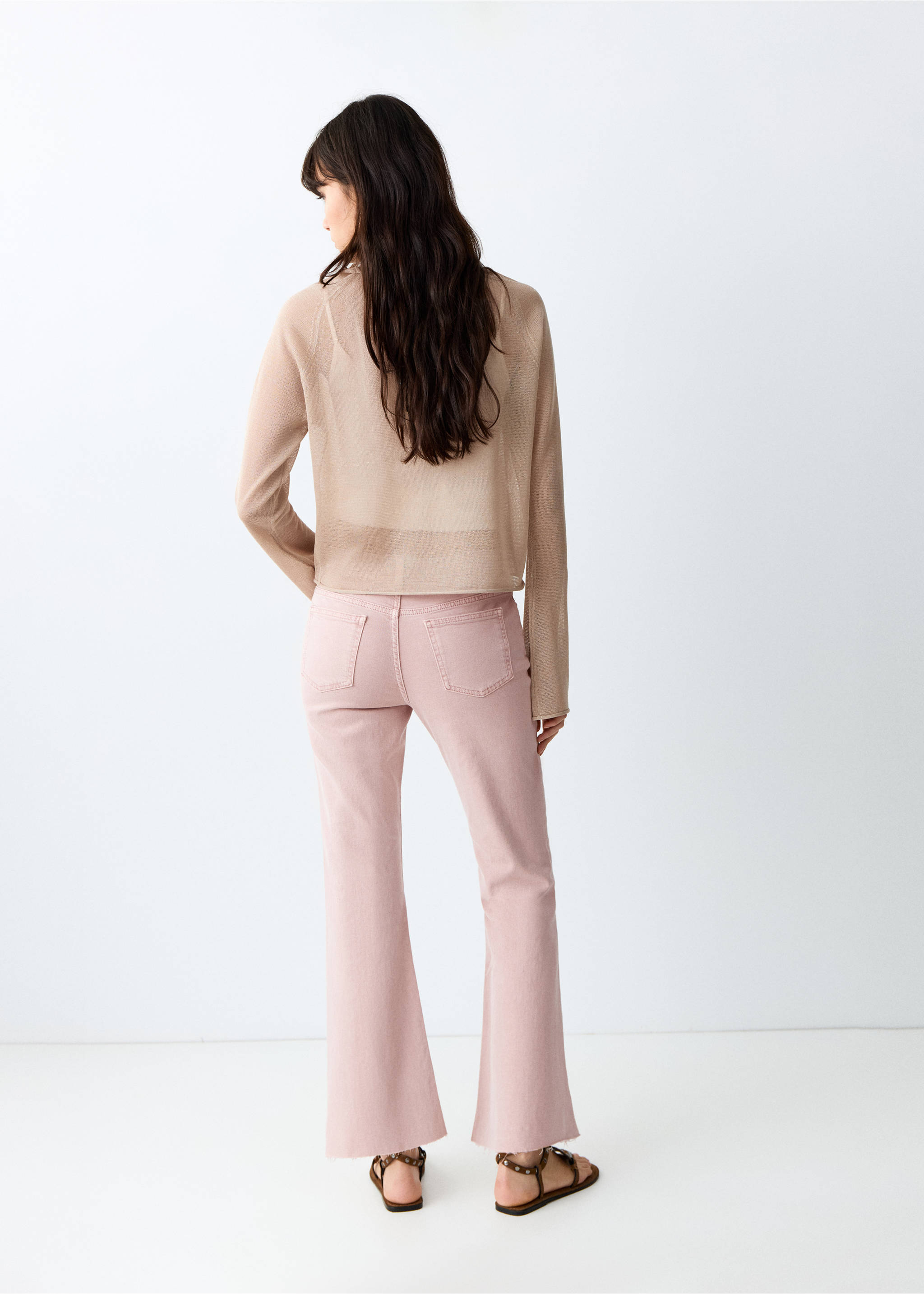 جينز متسع الأطراف وقصير - الجهة الخلفية للمنتج, وردي باهت. Ref: 27011226-00.