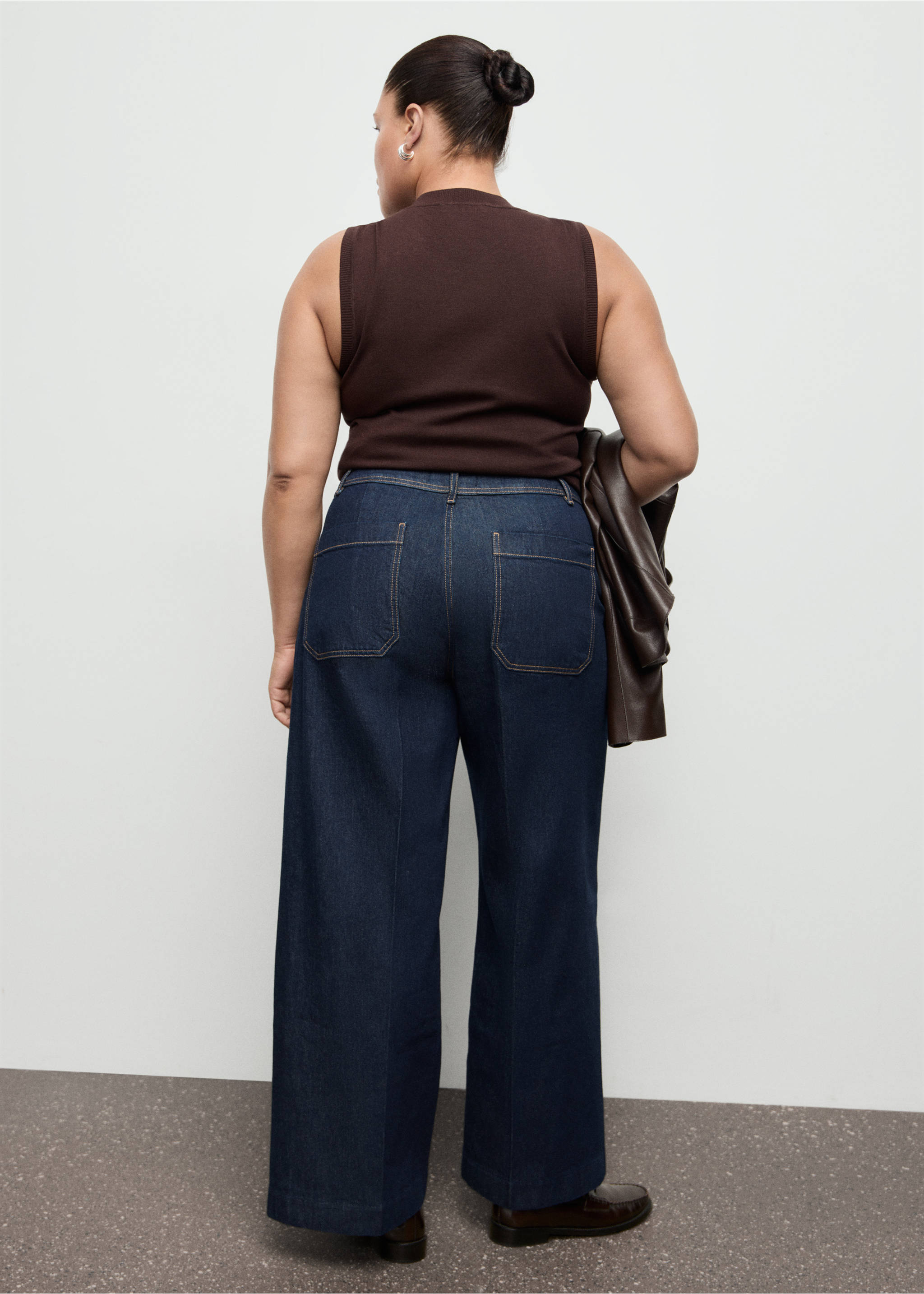 Wide leg jeans with pockets - Details of the article 4, Open Blue. Ref: 27011234-00.