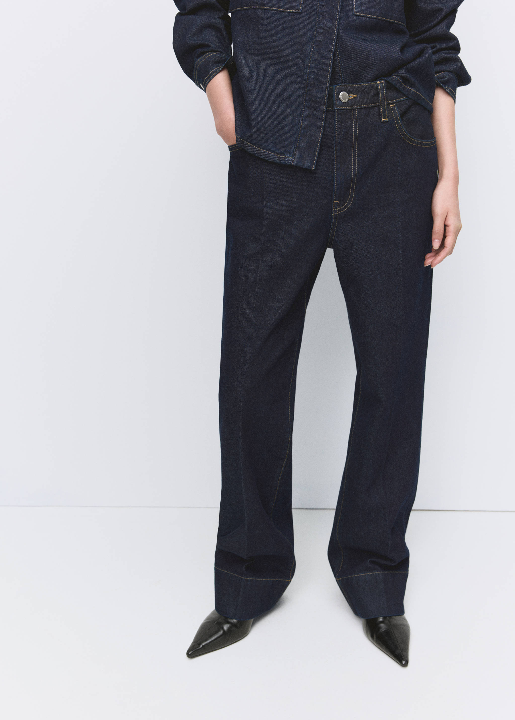 Straight-leg jeans with seam stitching - Medium plane