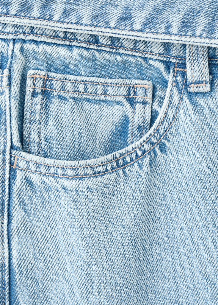 Low-waist jeans with turn-ups — Light Blue