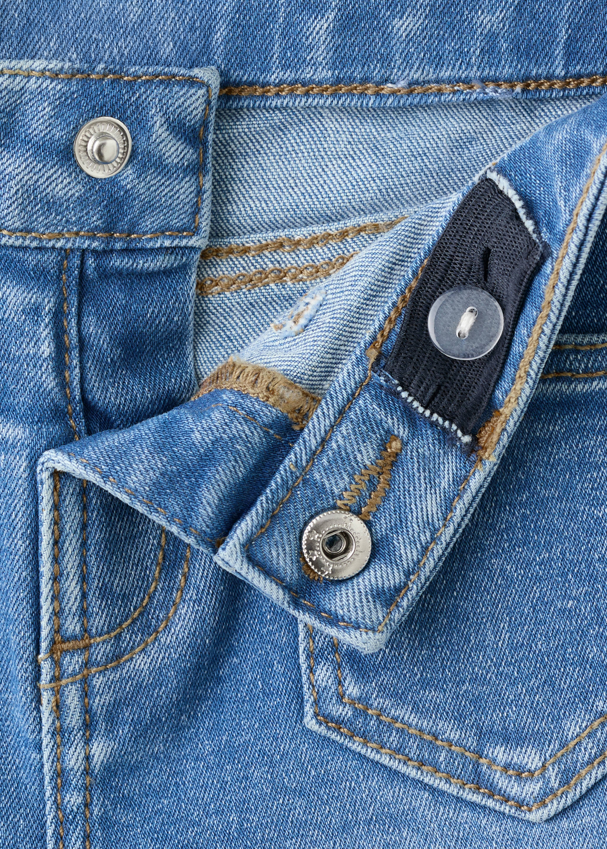 Jeans flare bajo deshilachado - Detalle del artículo 8