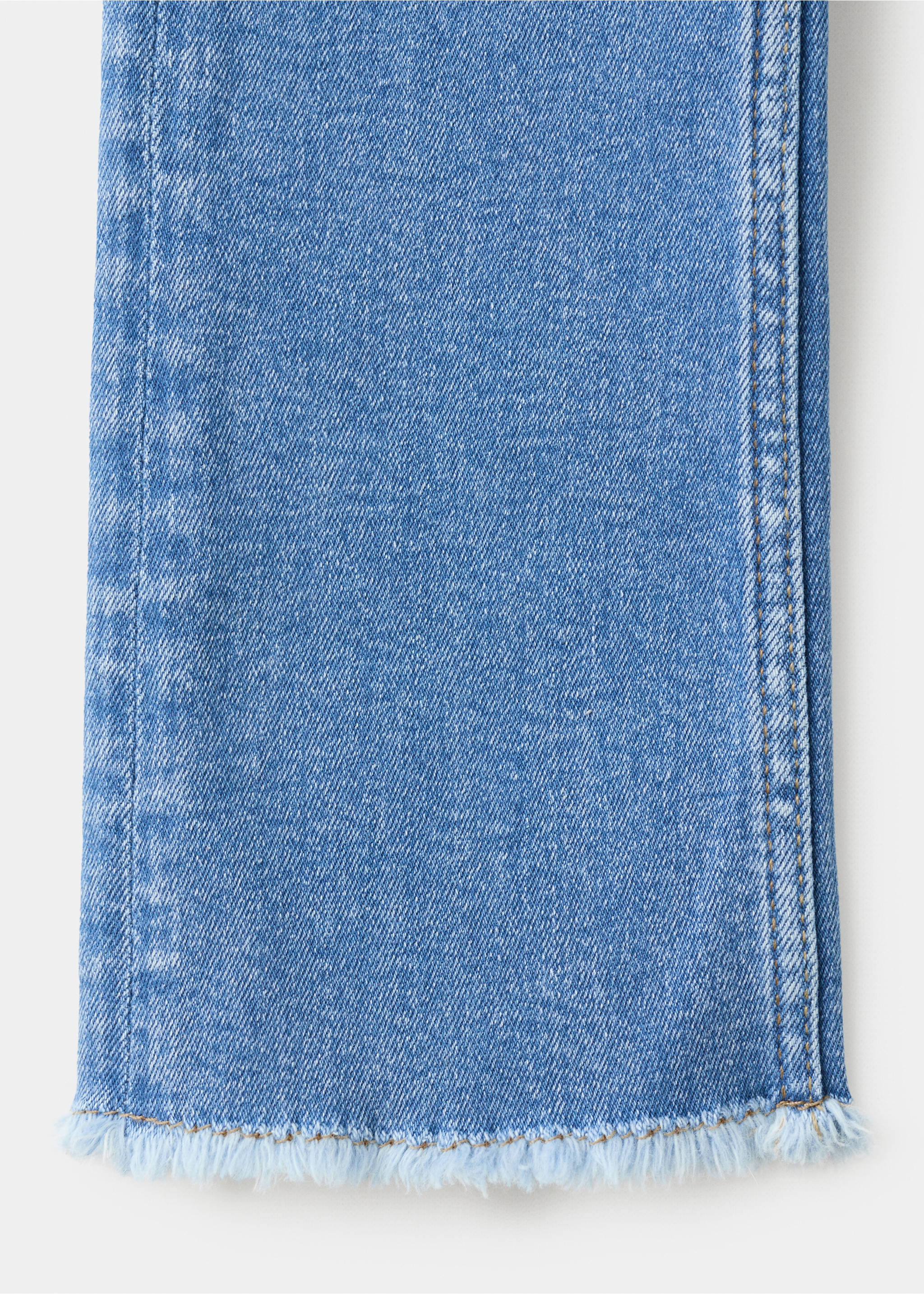 Jeans flare bajo deshilachado - Detalle del artículo 0, Azul medio. Ref: 27011253-00.