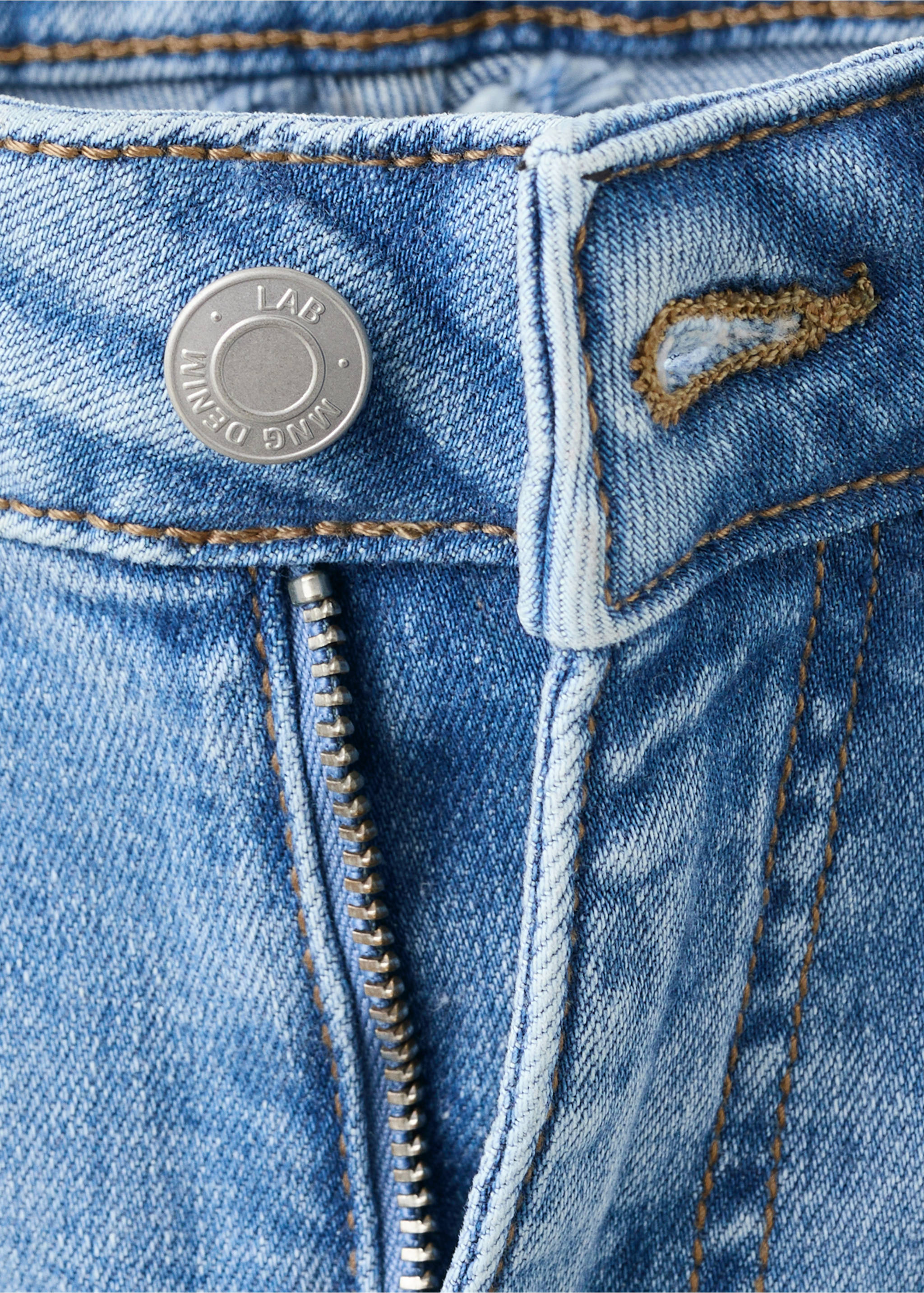 Jean flare ourlet effiloché - Détail de l'article 8, Bleu moyen. Ref: 27011256-00.