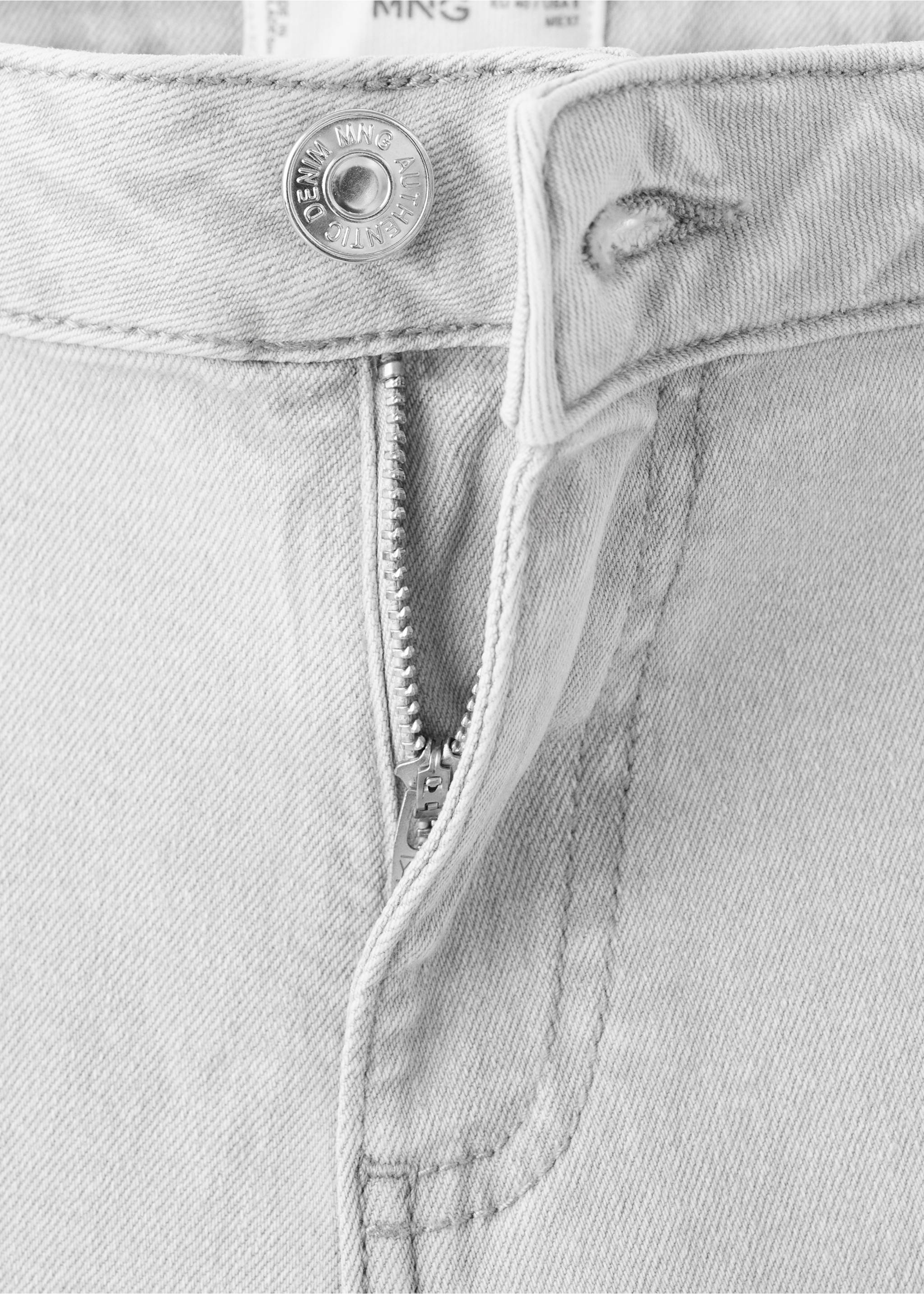 جينز فلير منخفض الخصر - تفاصيل المنتج 8, رمادي دنيم فاتح. Ref: 27011272-00.