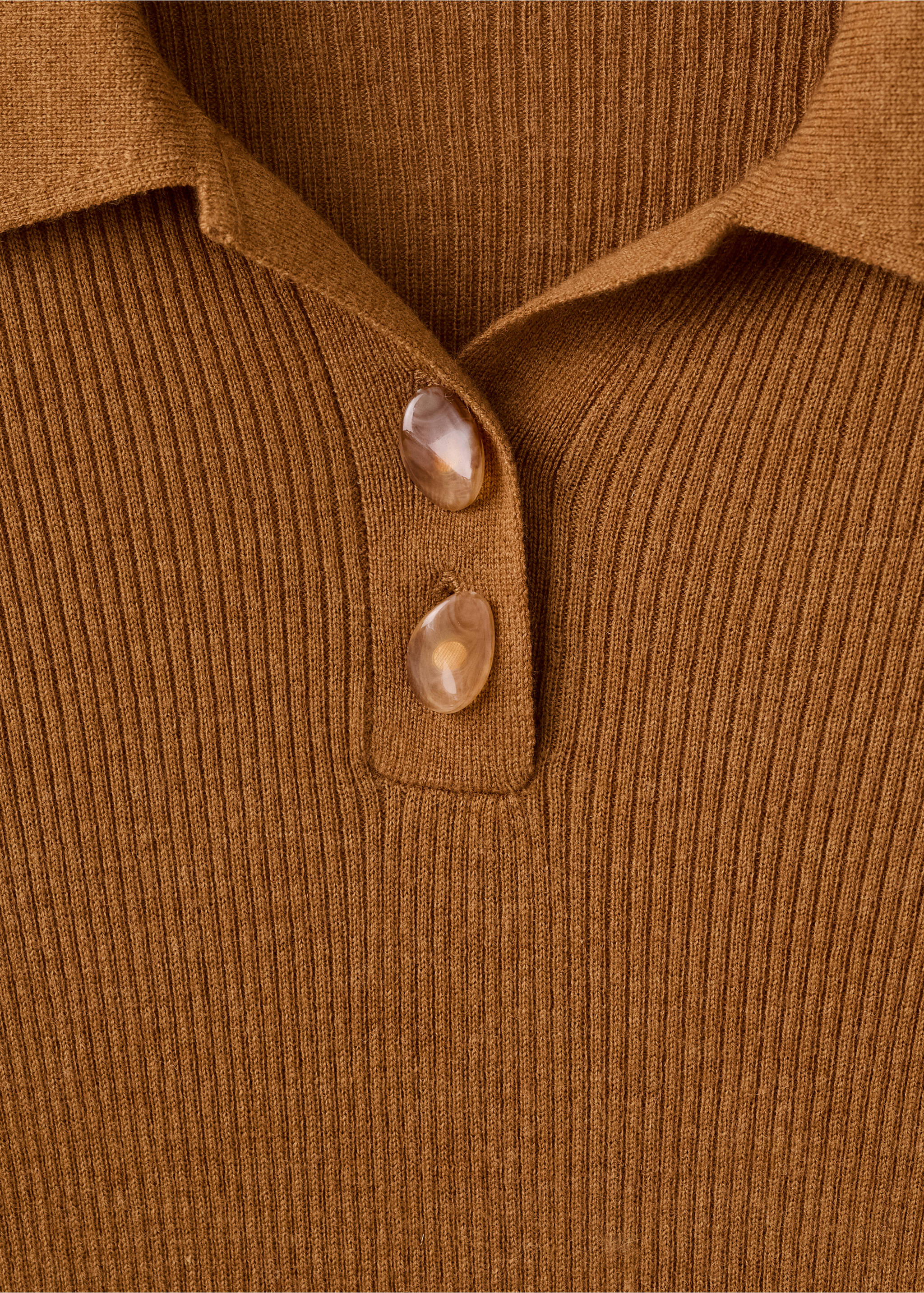 Polo-neck ribbed sweater - Details of the article 8, Tobacco Brown. Ref: 27011277-00.