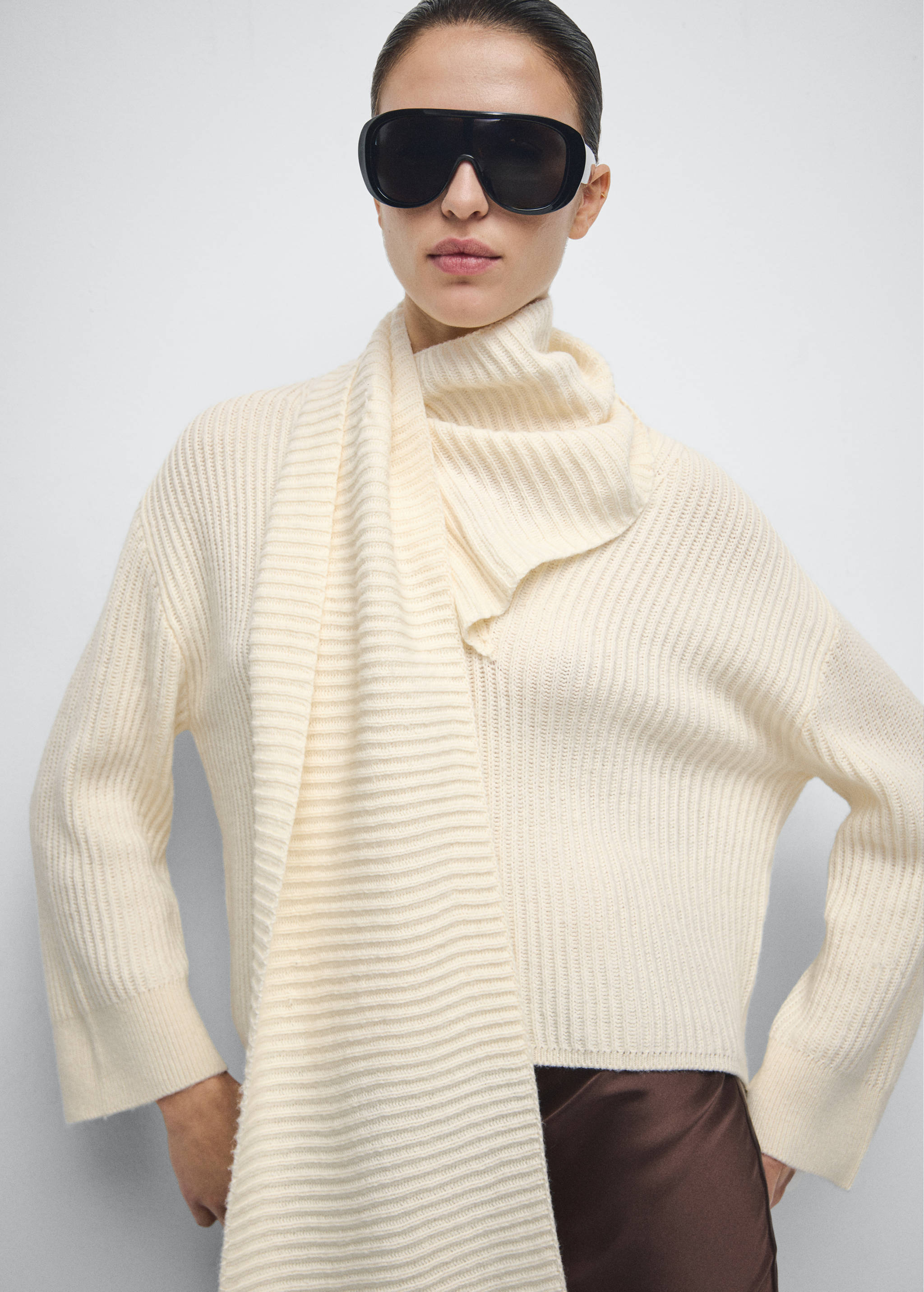 围巾装饰罗纹针织衫 - null