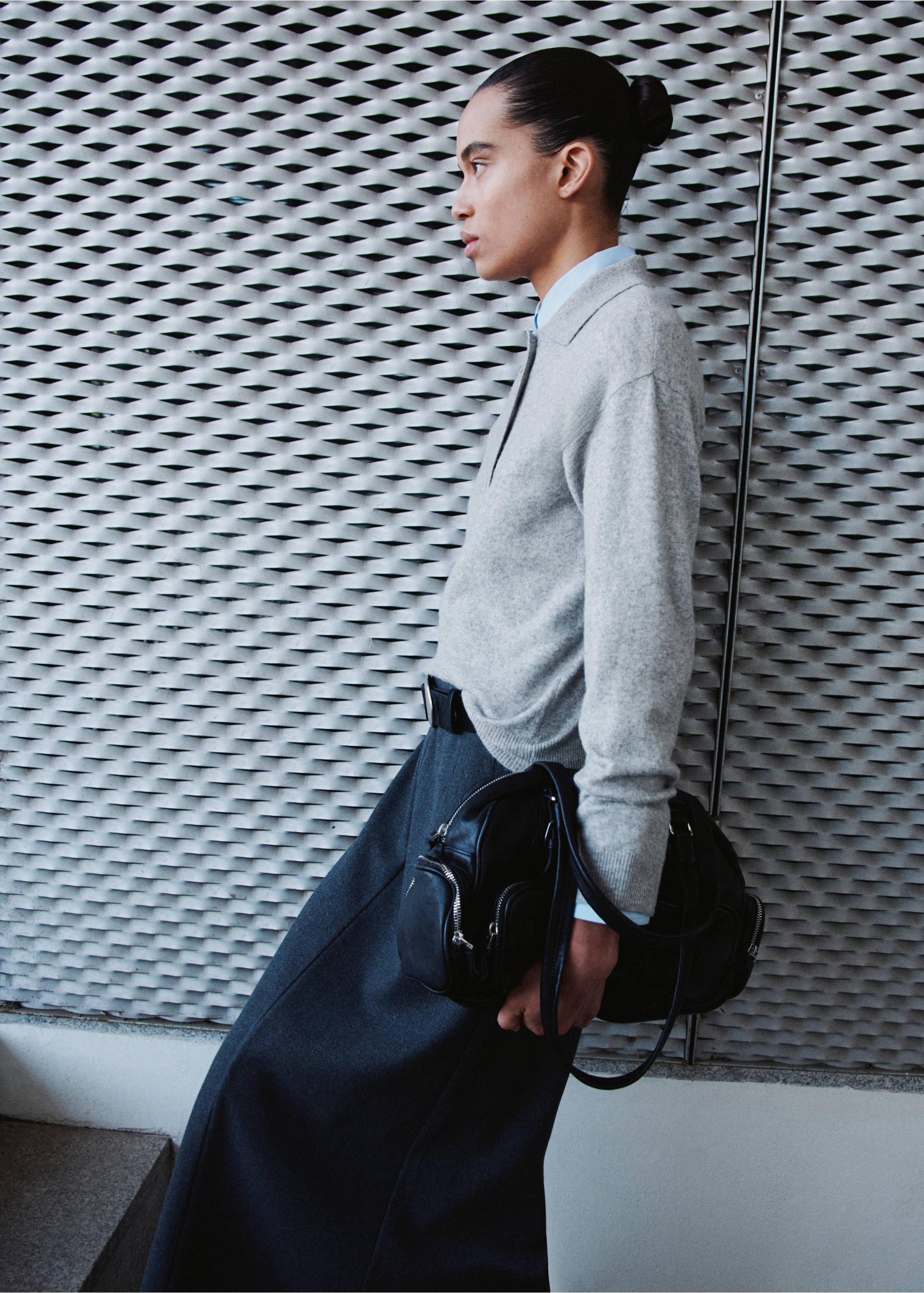 Джемпер с воротником поло и длинными рукавами - Деталь изделия 2, Меланжевый светло-серый. Ref: 27011282-00.