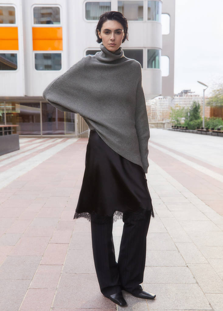 Sweater with asymmetrical roll neck — Medium Heather Grey