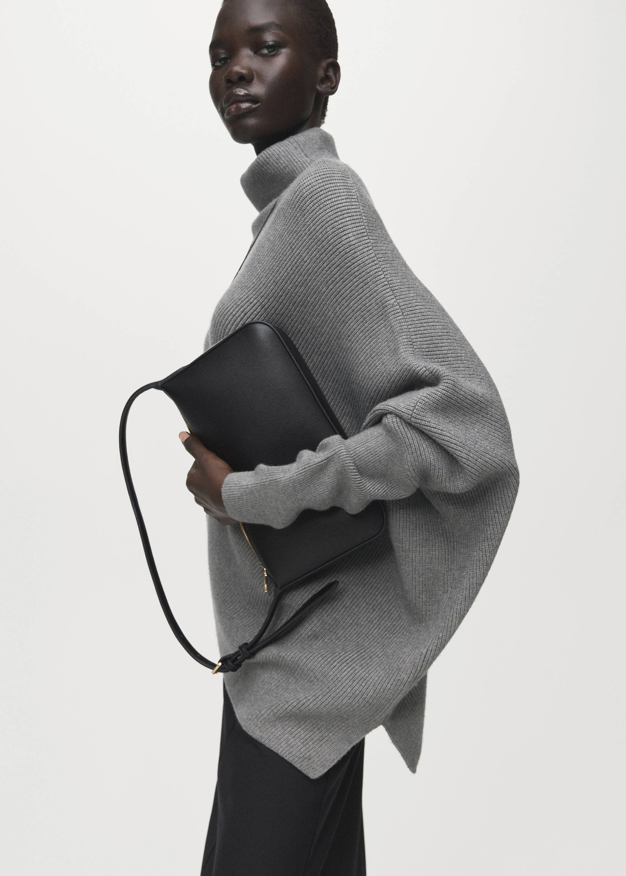 Sweater with asymmetrical roll neck - Details of the article 2