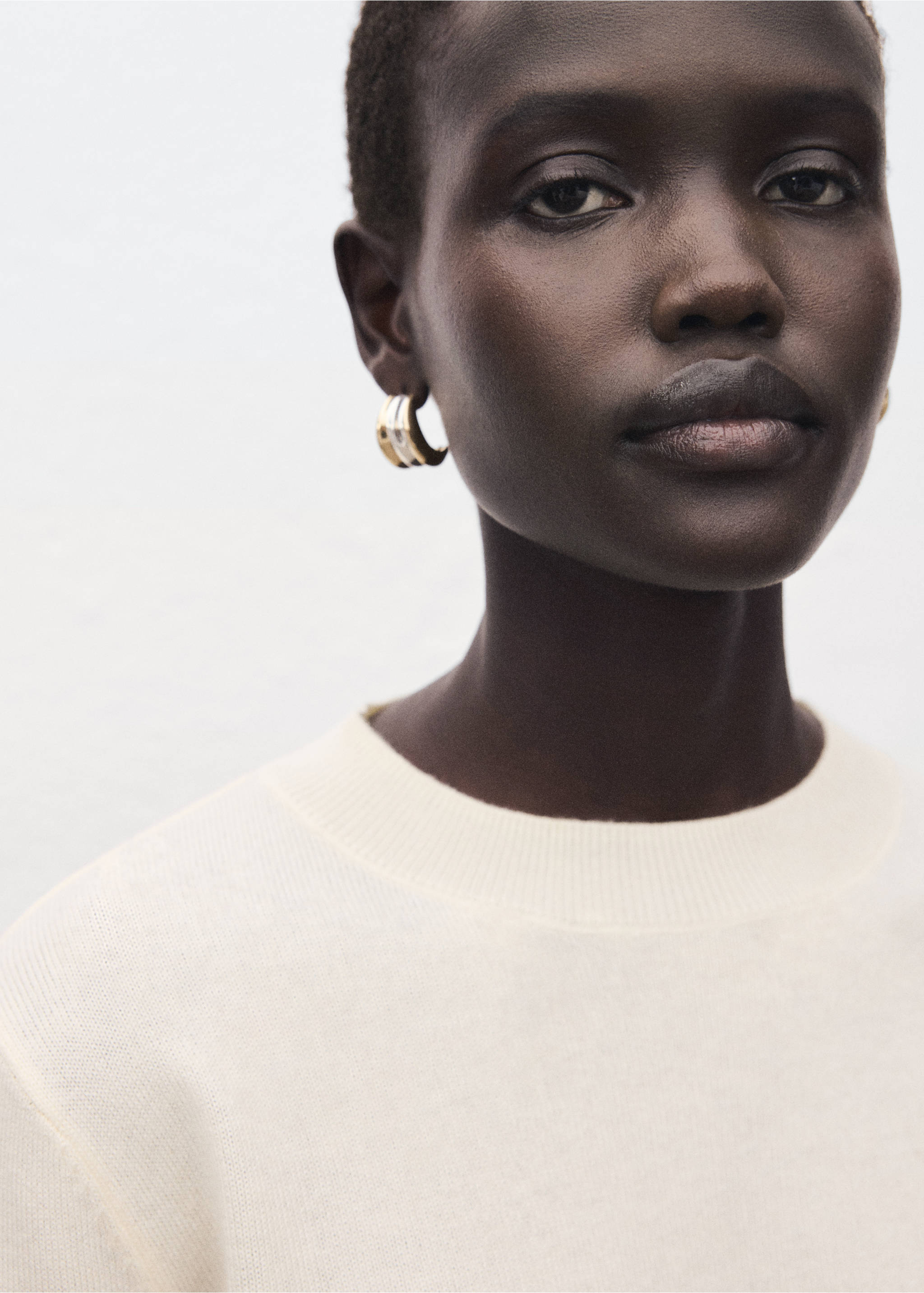 Round-neck knitted sweater - Details of the article 1, Ecru. Ref: 27011284-00.