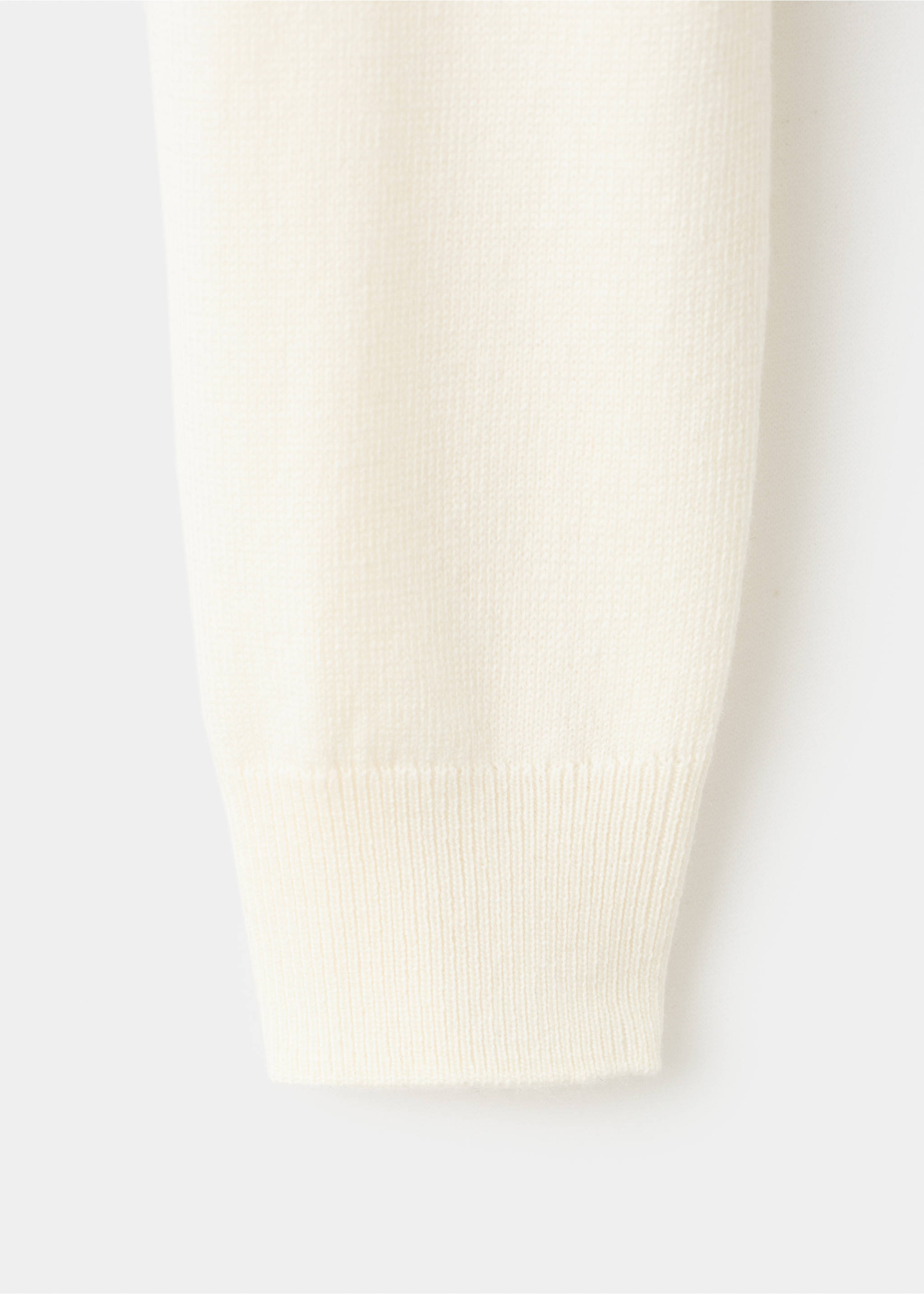 Round-neck knitted sweater - Details of the article 8, Ecru. Ref: 27011284-00.