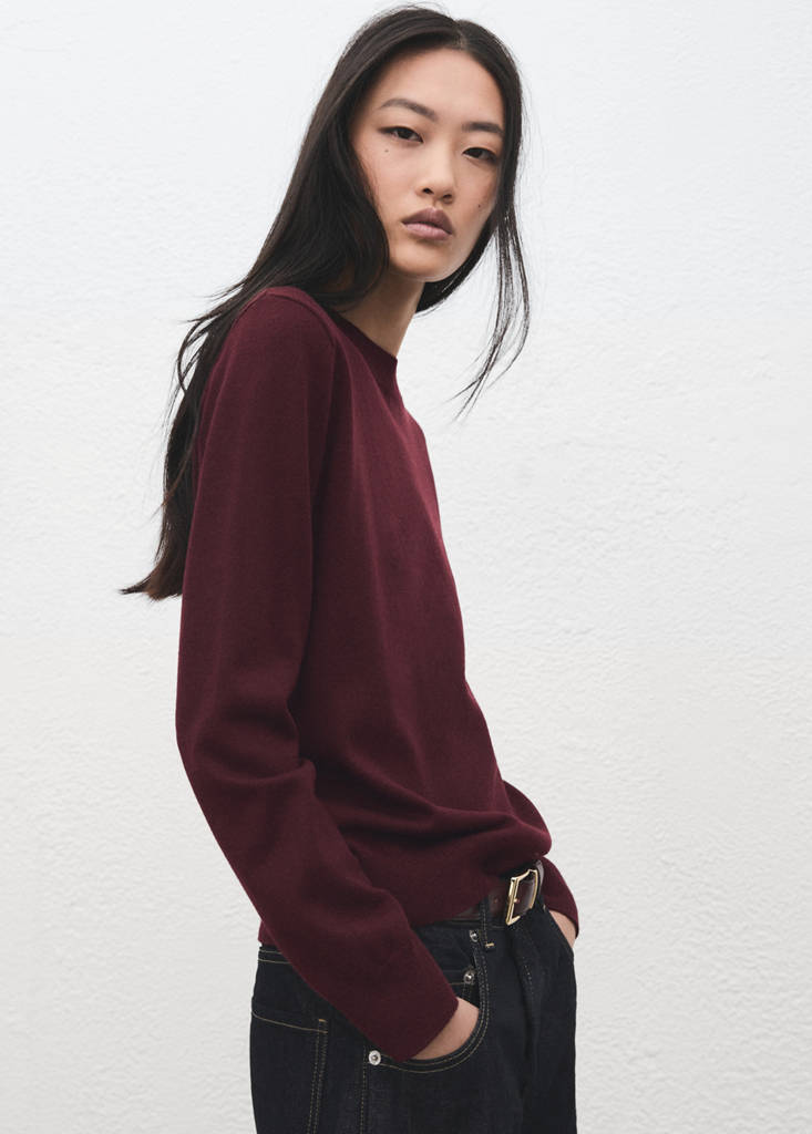 Round-neck knitted sweater — Wine