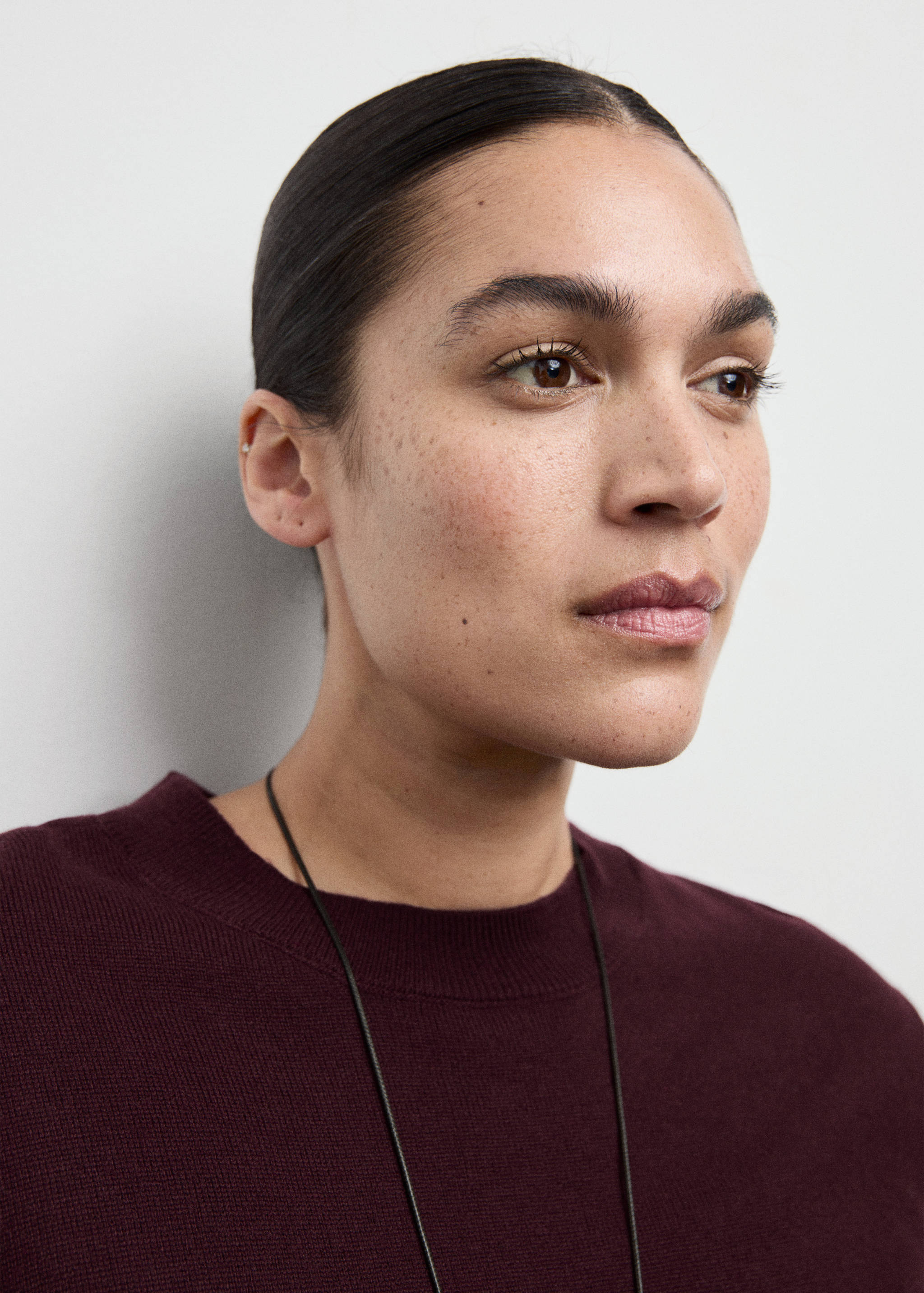 Round-neck knitted sweater - Details of the article 4