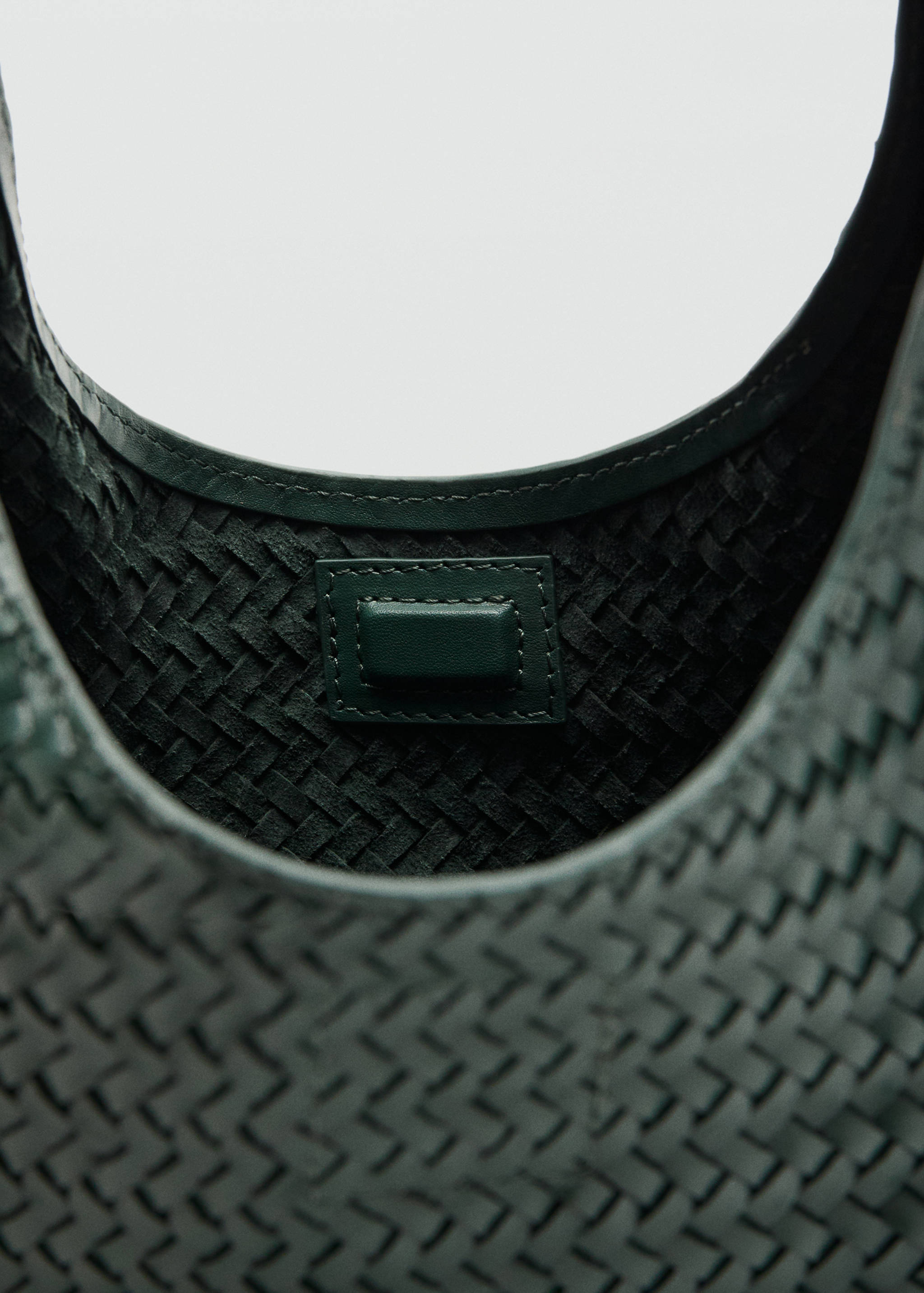 Mini braided leather bag - Details of the article 2