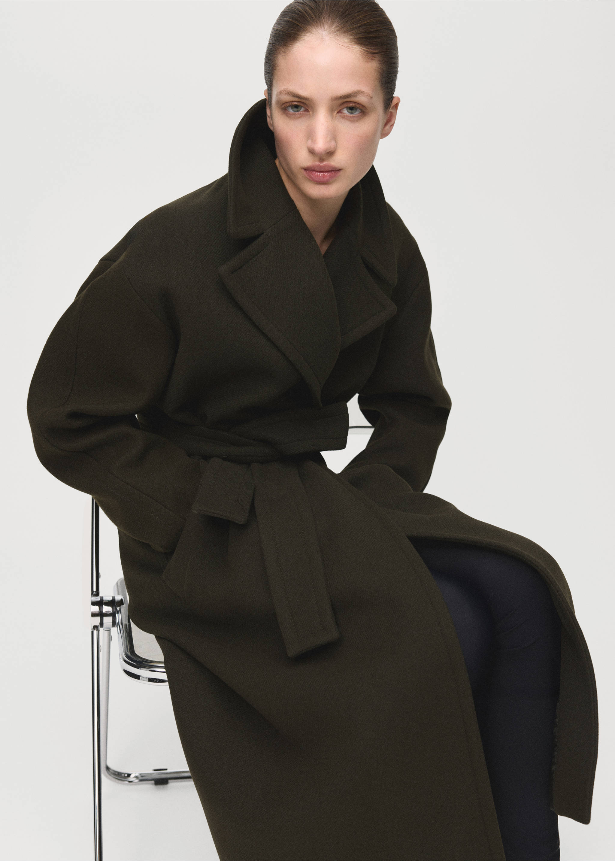 Manteco wool coat with belt - Details of the article 2, Khaki. Ref: 27011307-00.
