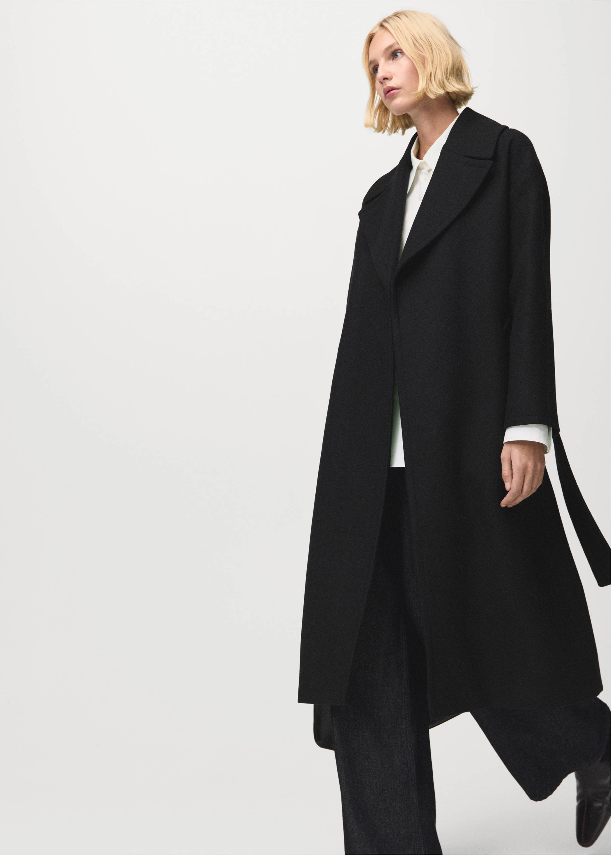 Manteco wool coat with belt - Details of the article 2, Black. Ref: 27011308-00.