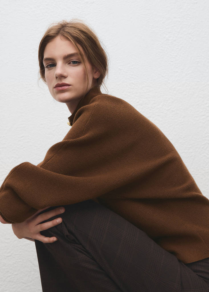 Turtleneck sweater with jewel buttons — Brown