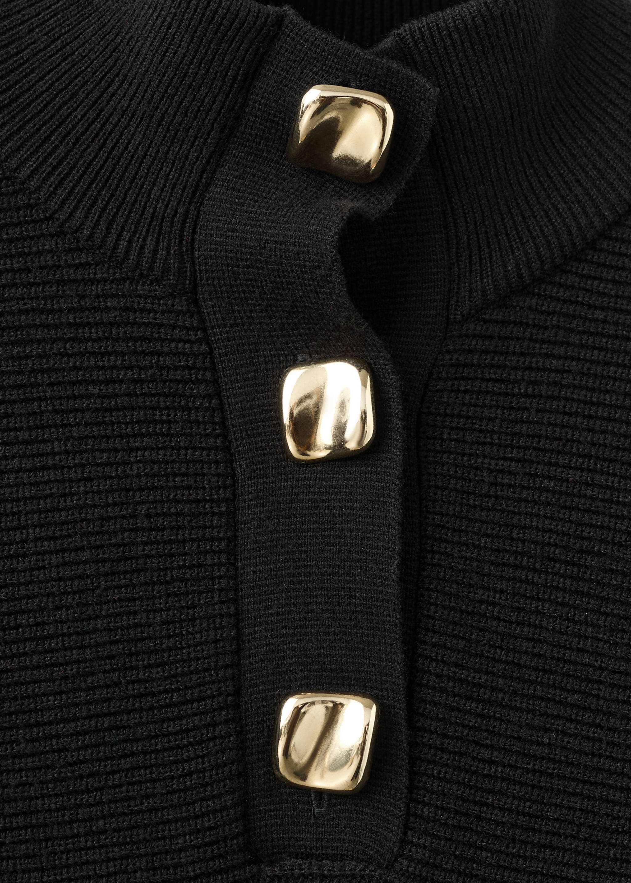 Coltrui met sierknopen - Detail van het artikel 8