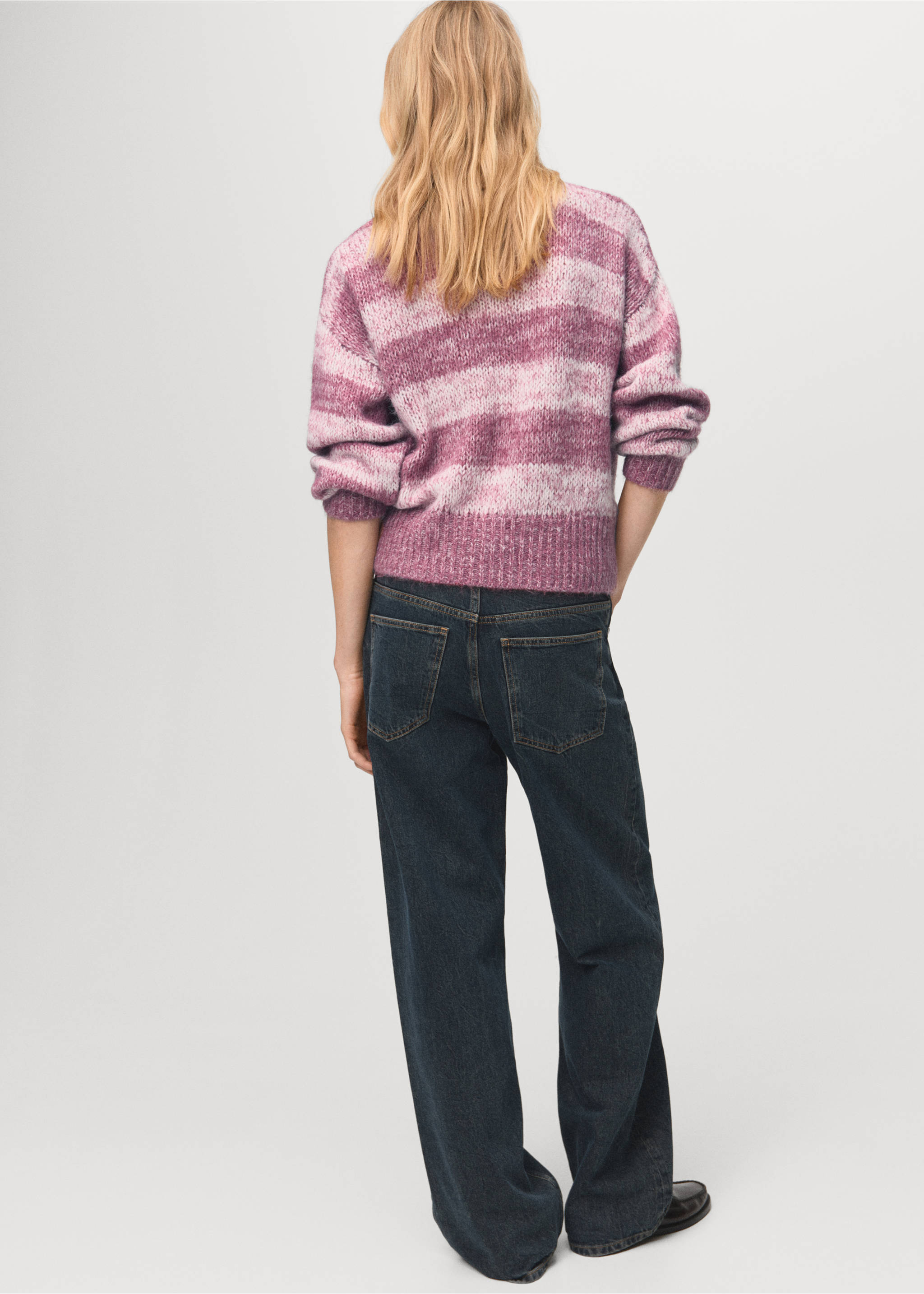 Pull-over rayures oversize - Verso de l’article, Rose pastel. Ref: 27011317-00.
