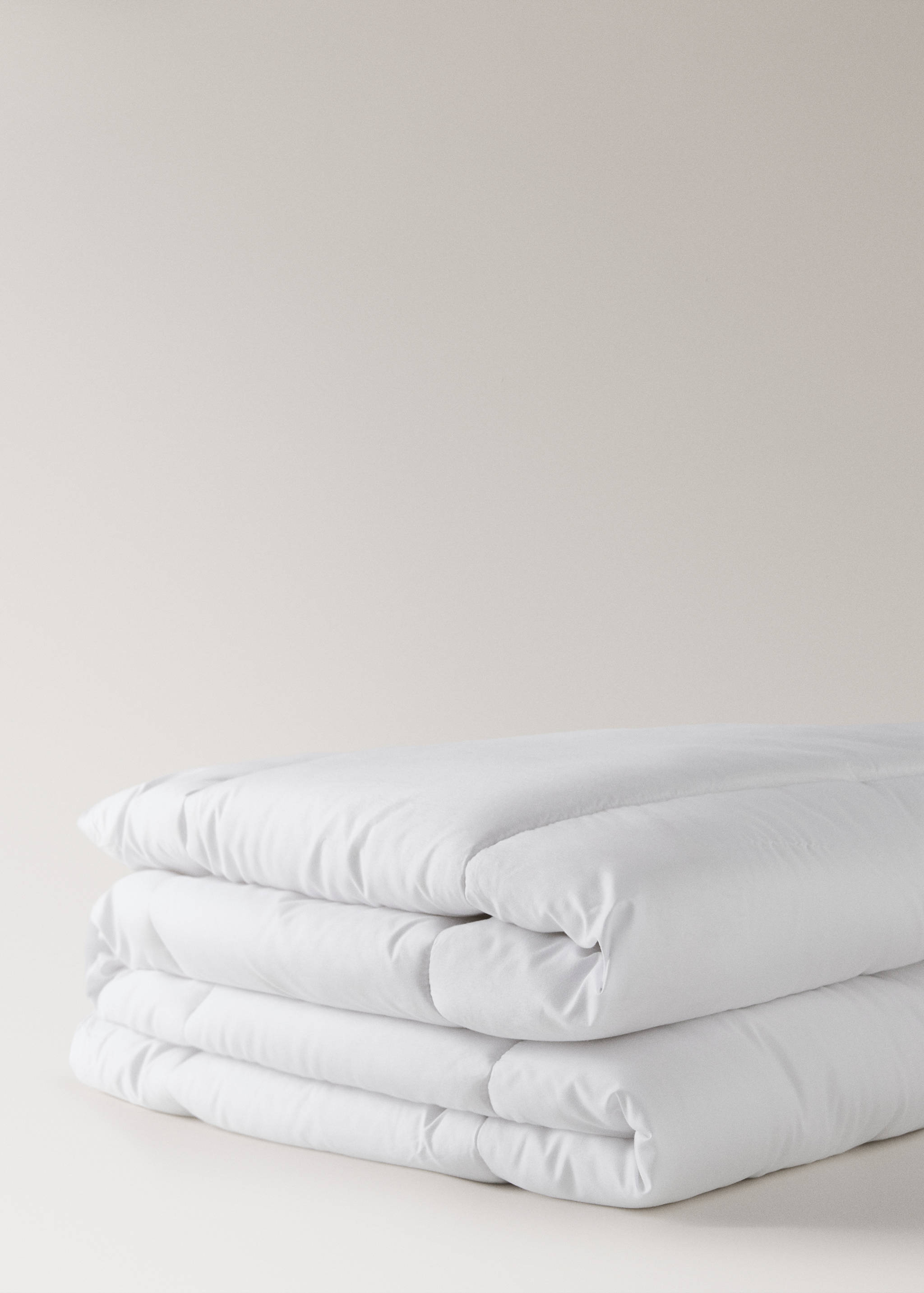 350gr/m2 microfibre duvet filling for 180/200cm bed - Details of the article 1
