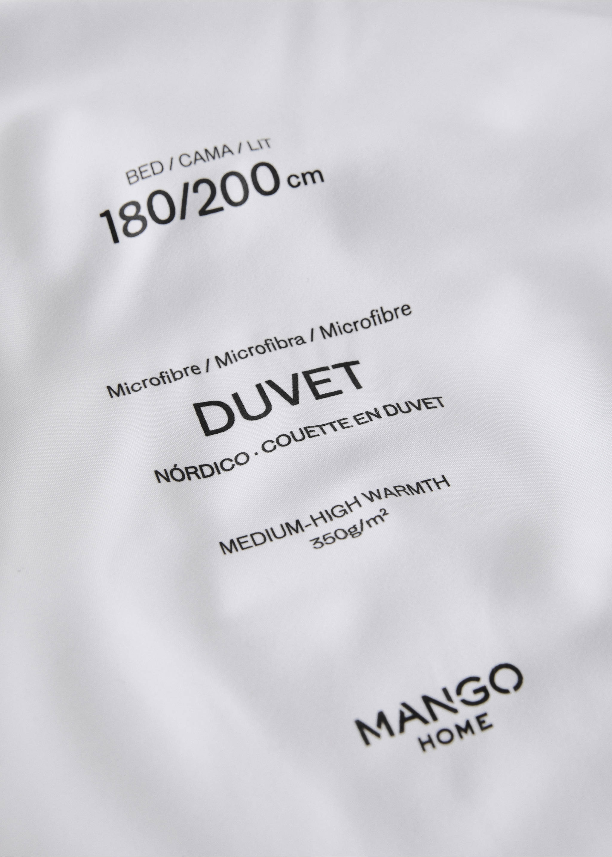 350gr/m2 microfibre duvet filling for 180/200cm bed - Details of the article 4, White. Ref: 27011325-00.