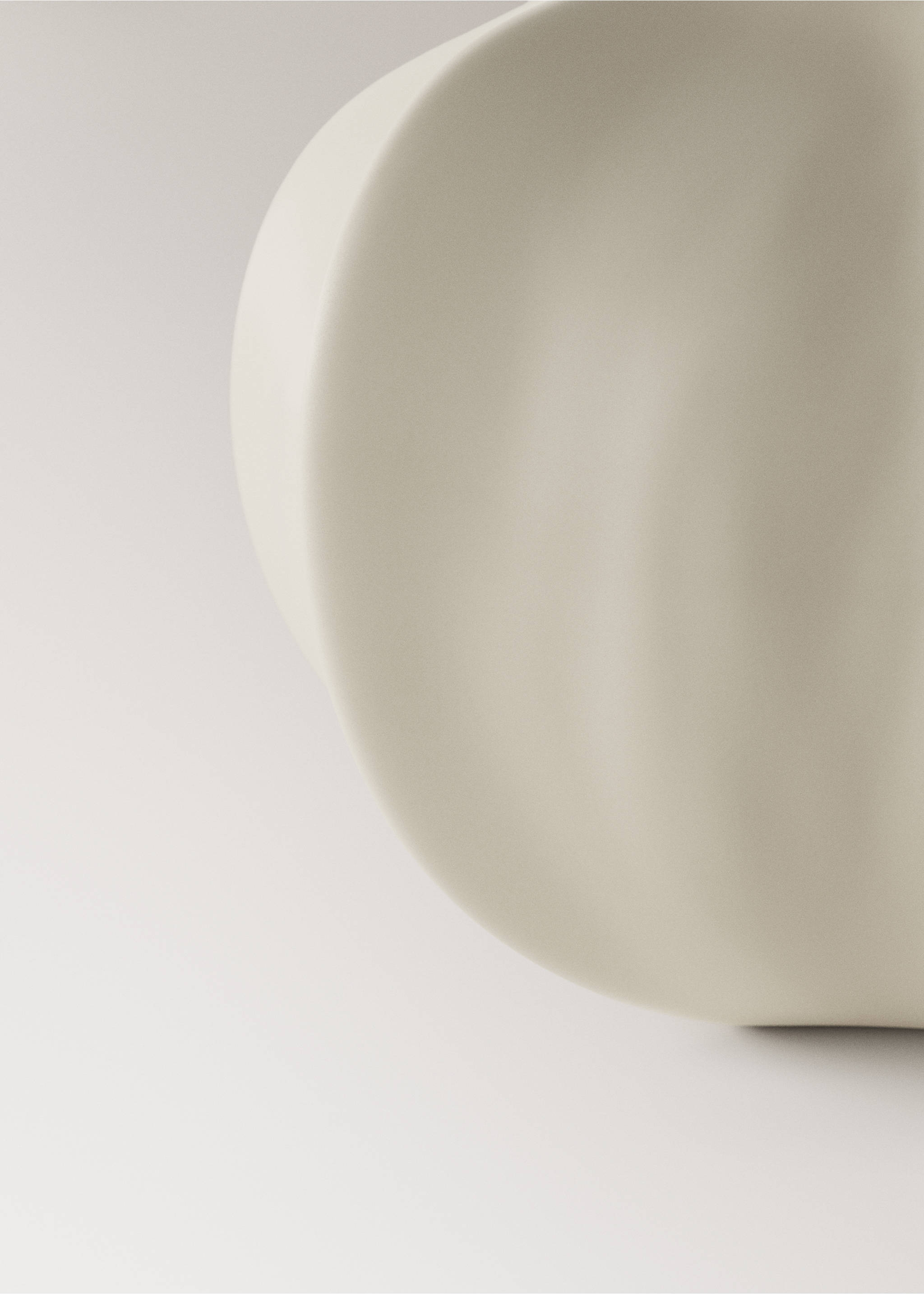 Nízká květinová váza z kameniny - Detail zboží 2, Šedobílá. Ref: 27011526-00.