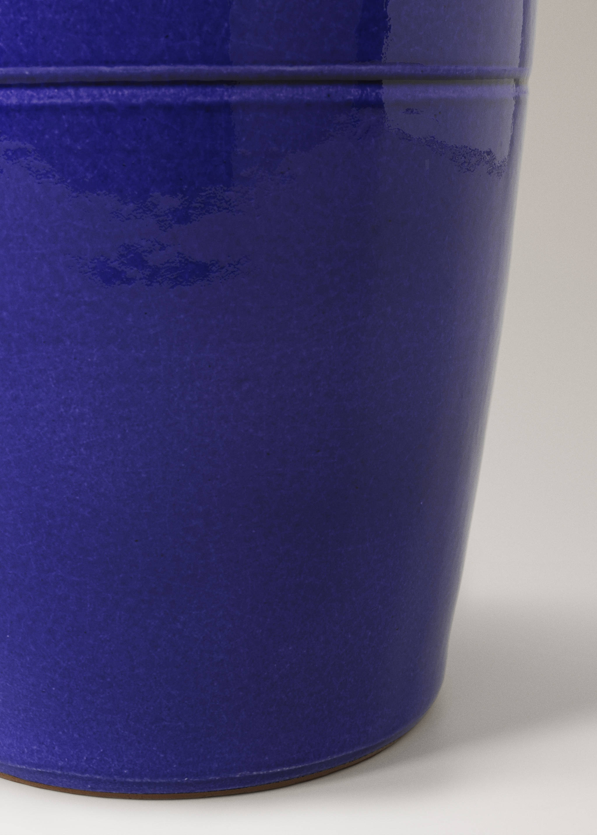 Terracotta medium wave-patterned planter - Details of the article 2