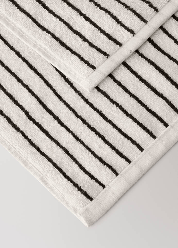 Two-tone striped cotton bath towel — Off White