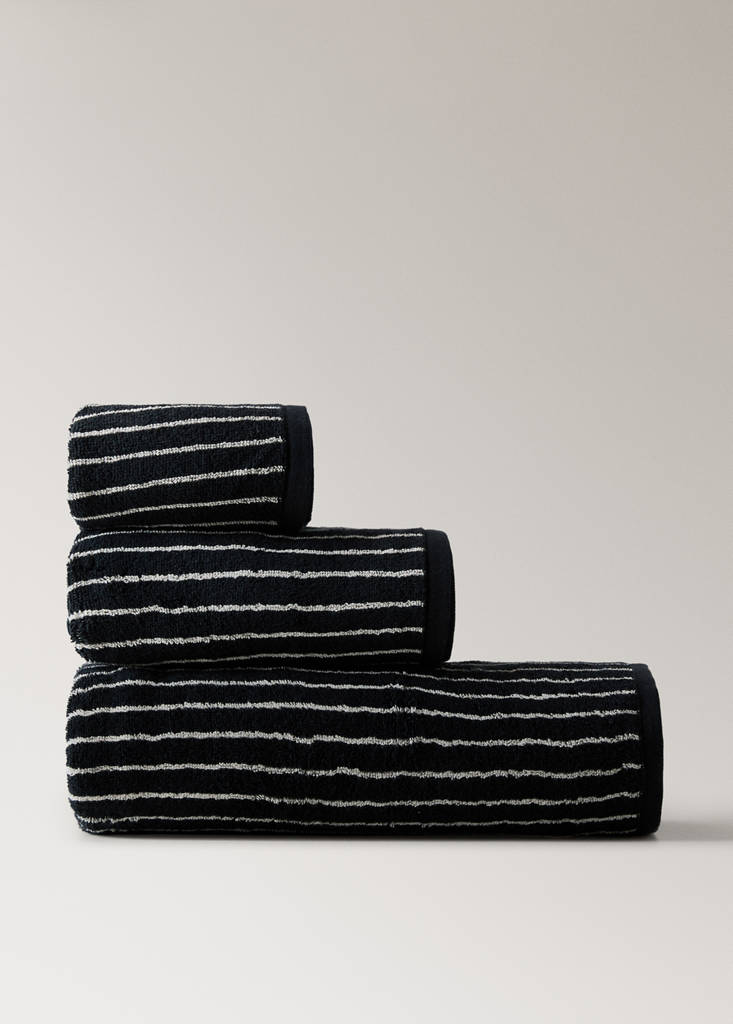 Two-tone striped cotton bath towel — Black