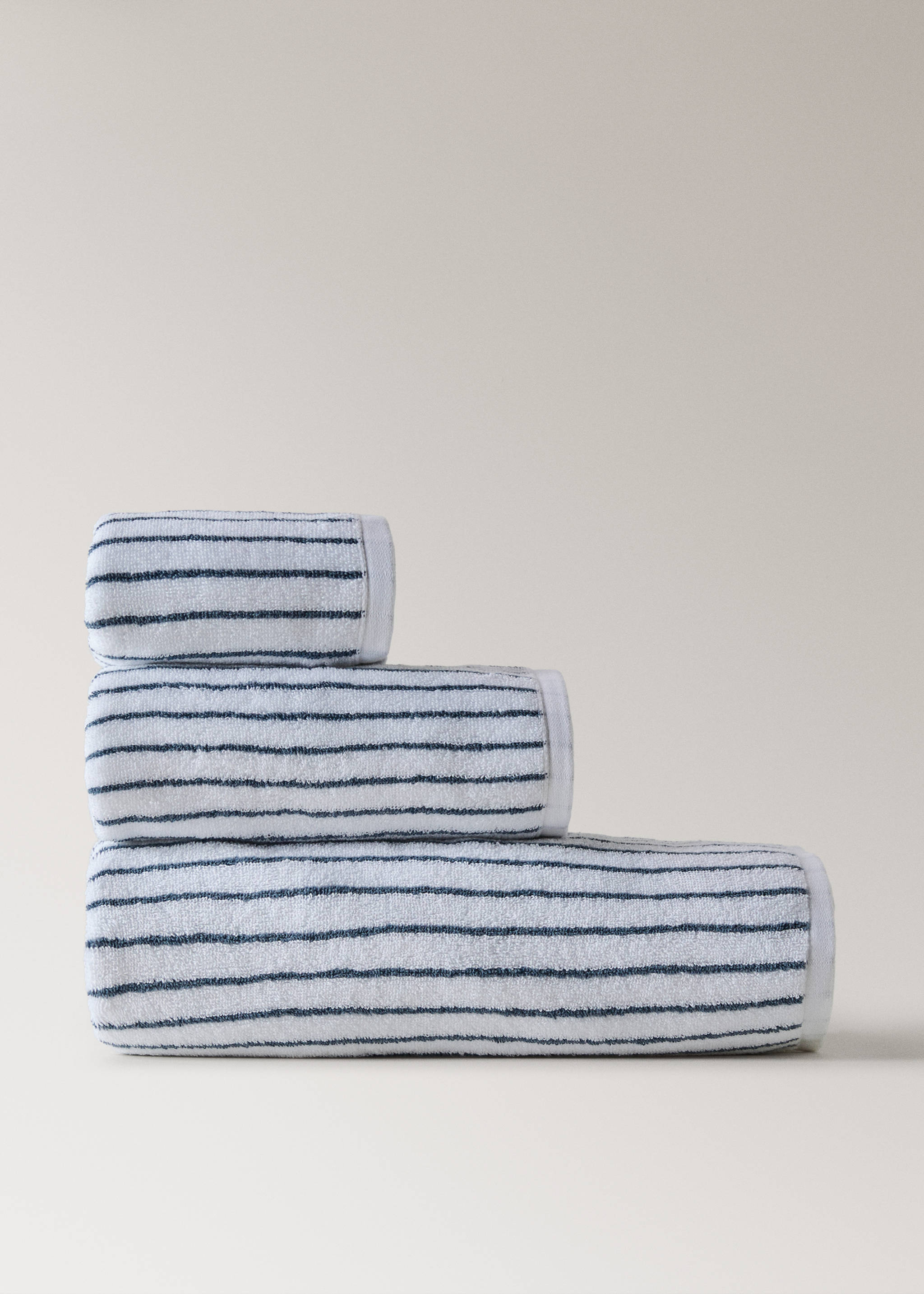 Two-tone striped cotton washcloth - Article without model