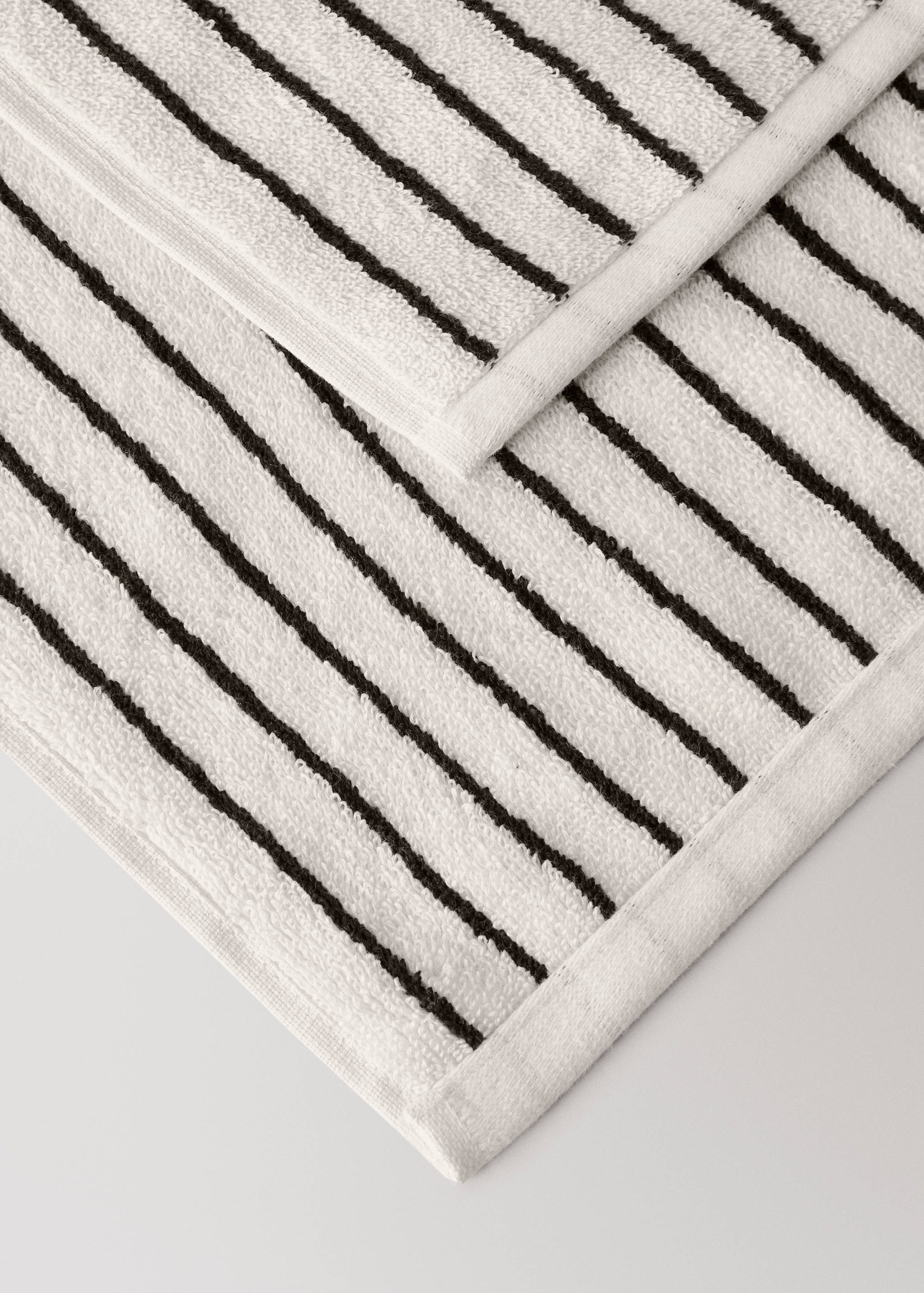 Two-tone striped cotton washcloth - Details of the article 2