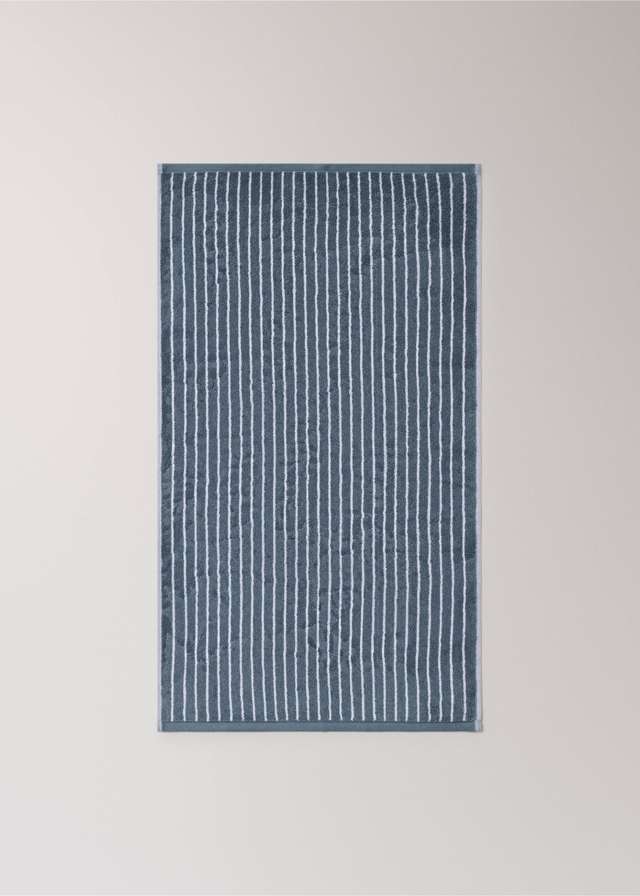 Toalha de mãos de algodão com risca bicolor - Pormenor do artigo 4, Azul-índigo. Ref: 27011536-00.