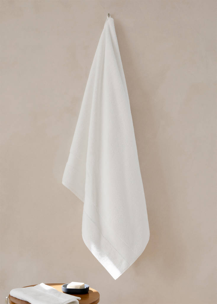 Extra soft XL cotton towel — White